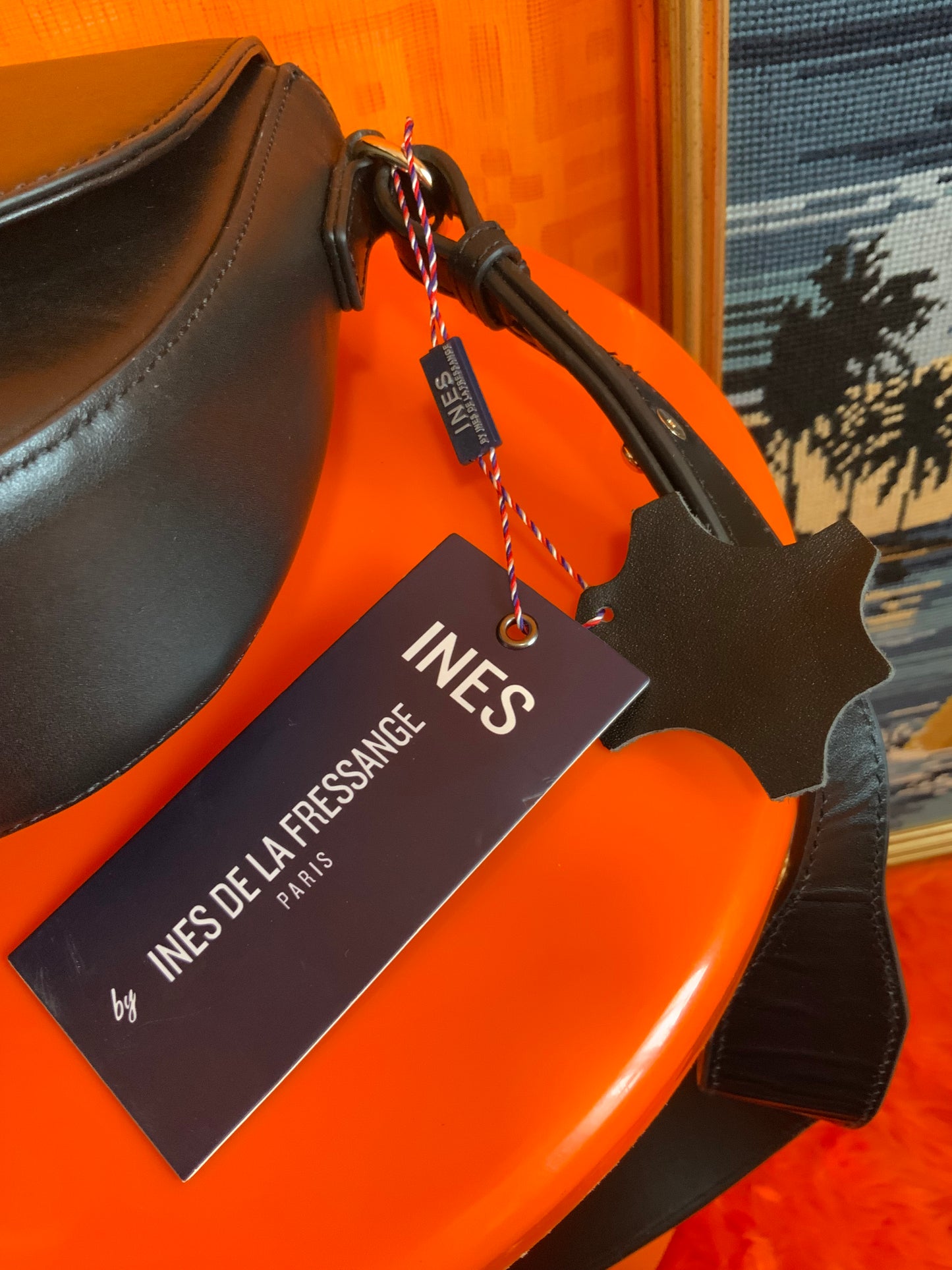 Sac Cuir Noir Neuf Besace Inès de la Fressange Paris France avec étiquette