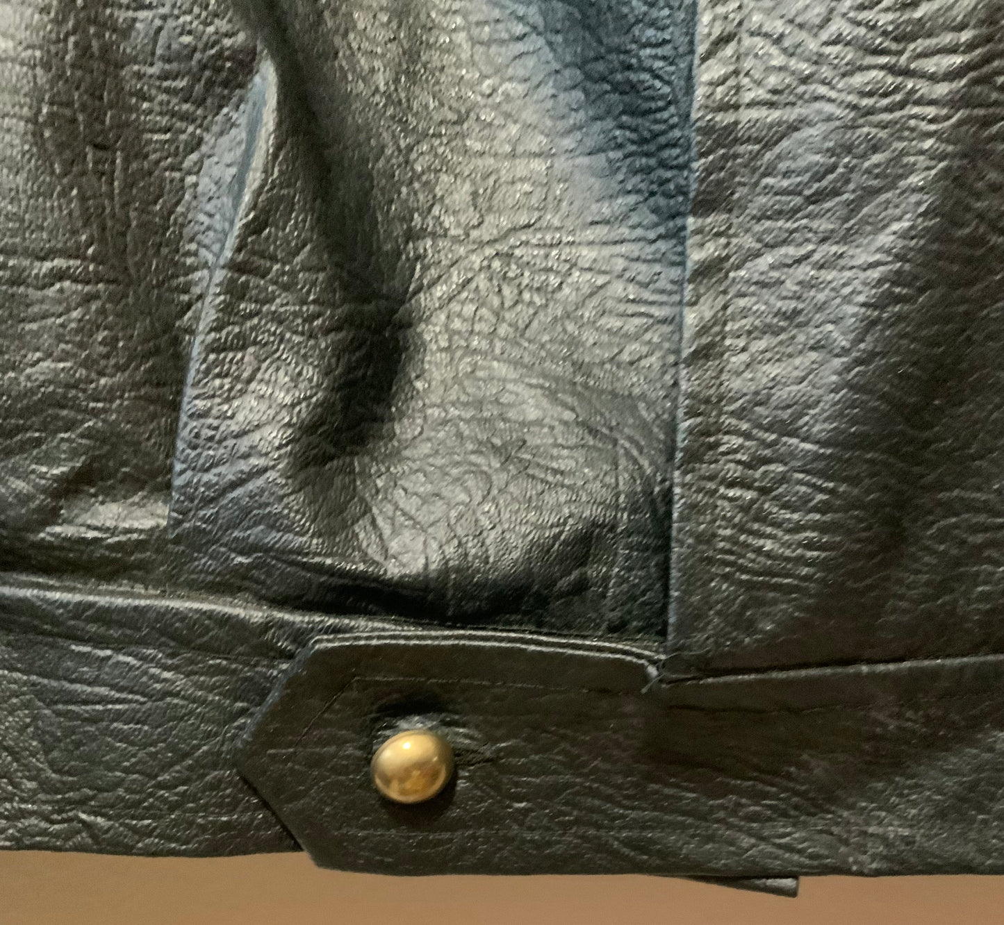 Blouson 1970 Simili Cuir Noir Beauté Deadstock Vintage