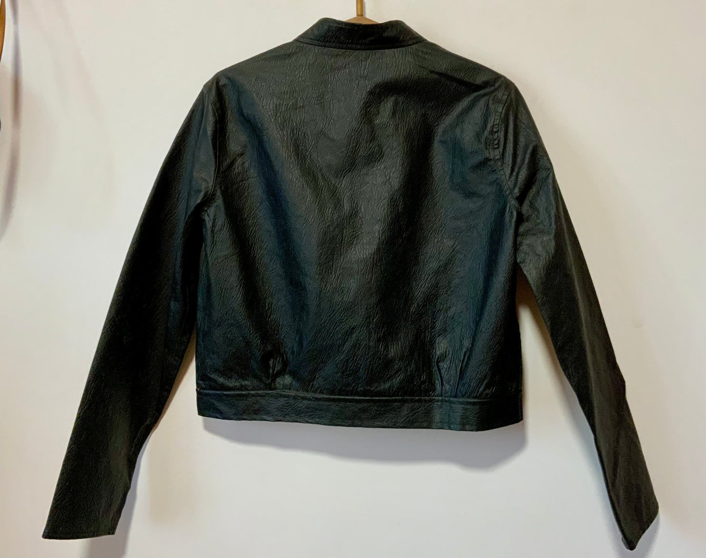 Blouson 1970 Simili Cuir Noir Beauté Deadstock Vintage
