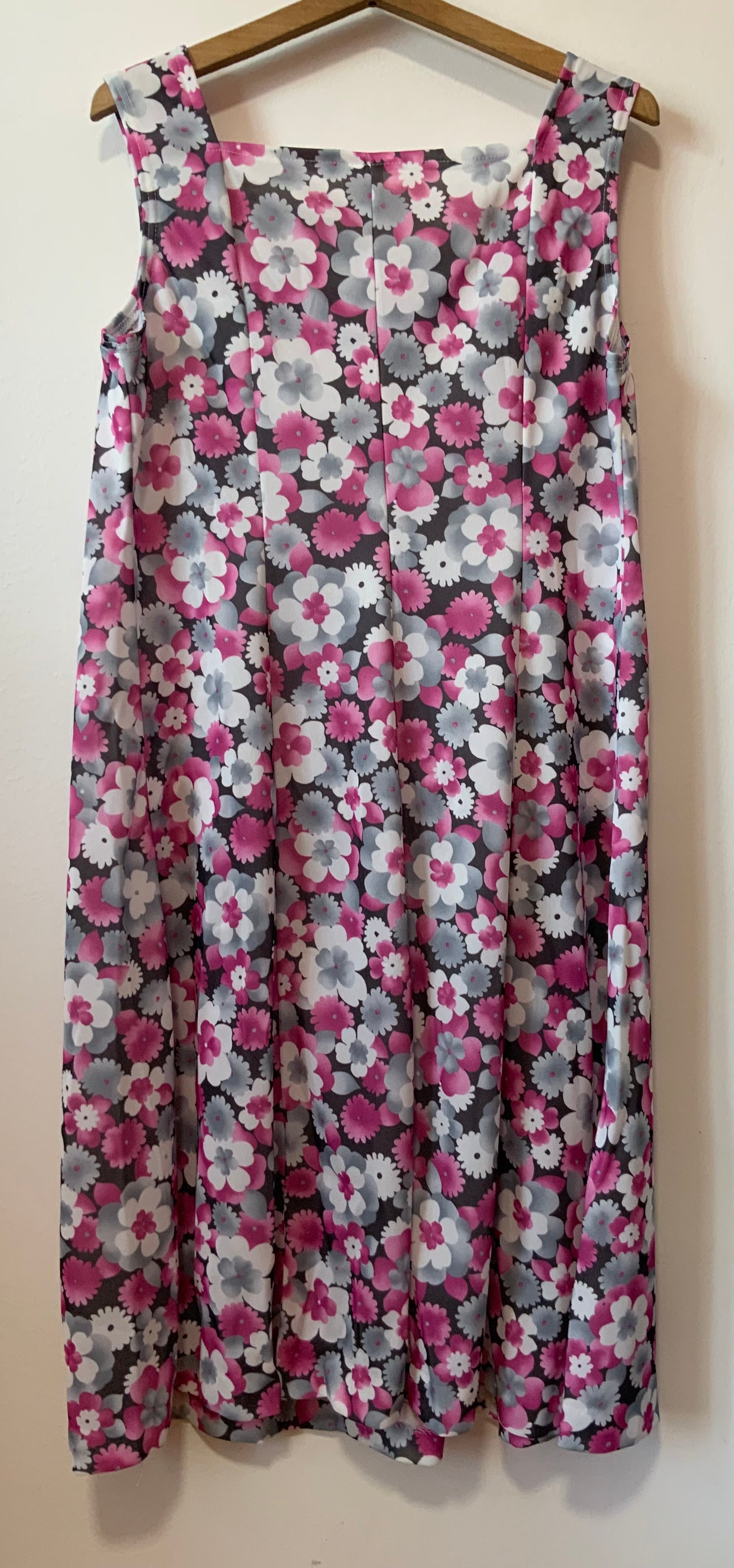 Robe à Fleurs Rose Vintage France Élégance