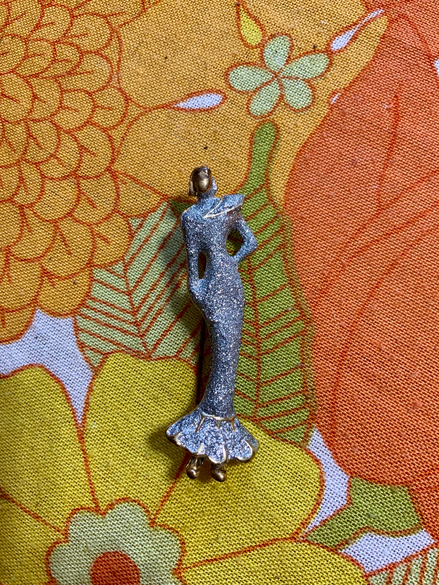 Broche personnage Femme Élégance Vintage