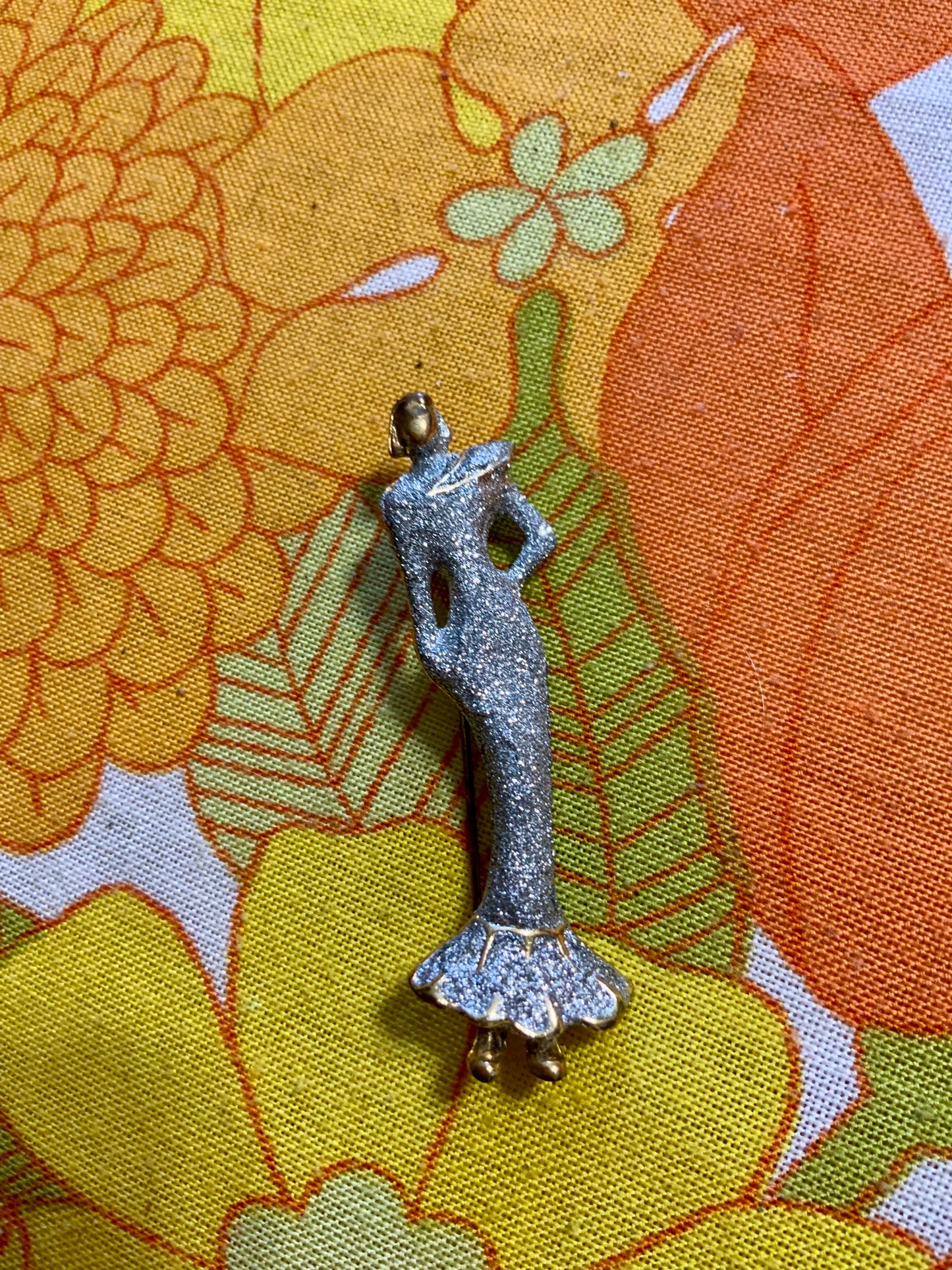Broche personnage Femme Élégance Vintage