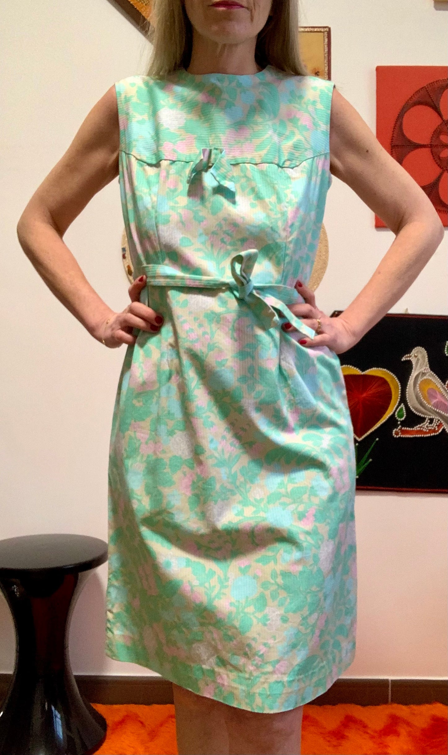 Robe à fleurs Ceinturée Robe Chic Vintage 1970 Deadstock Paris France