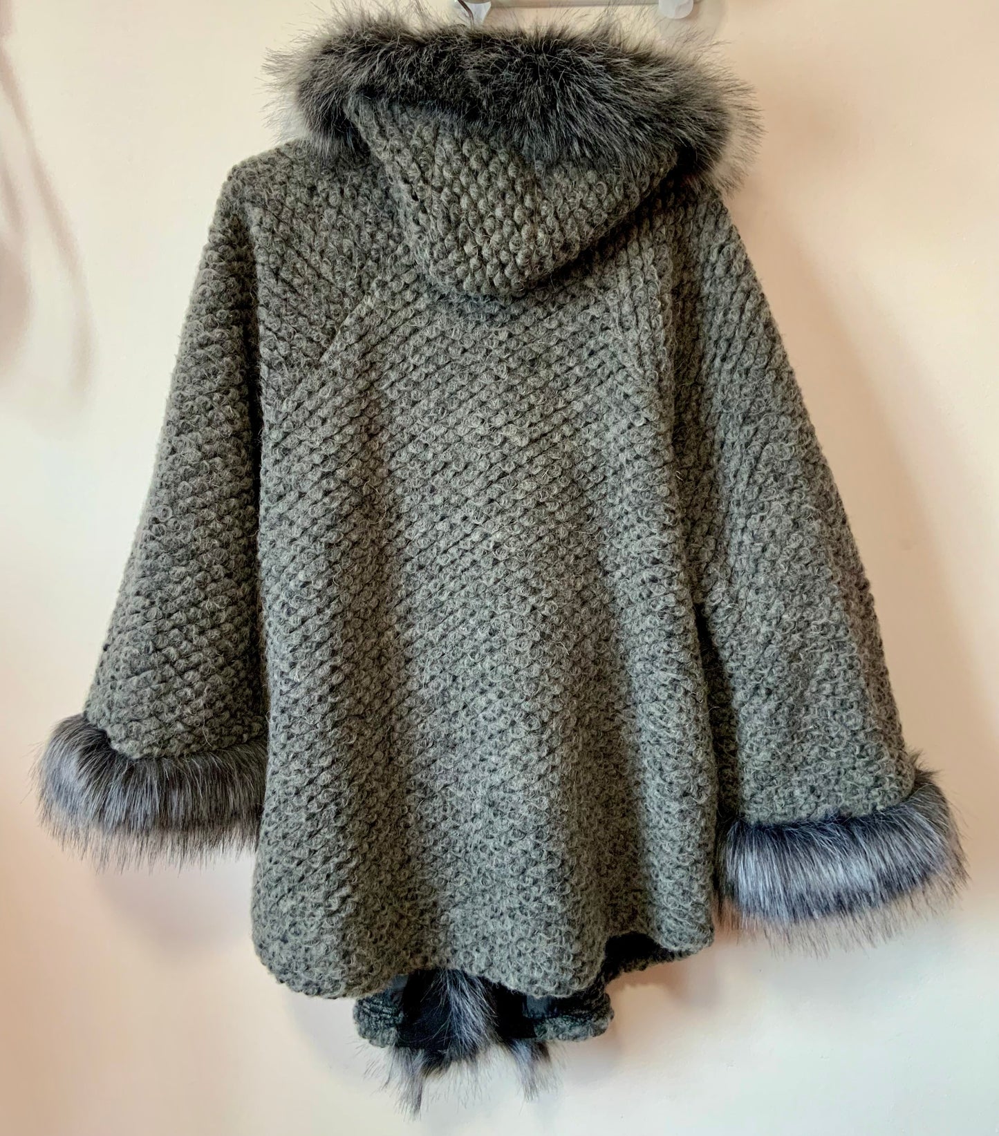 Superbe Manteau Laine et fausse fourrure Vintage Italy 1990
