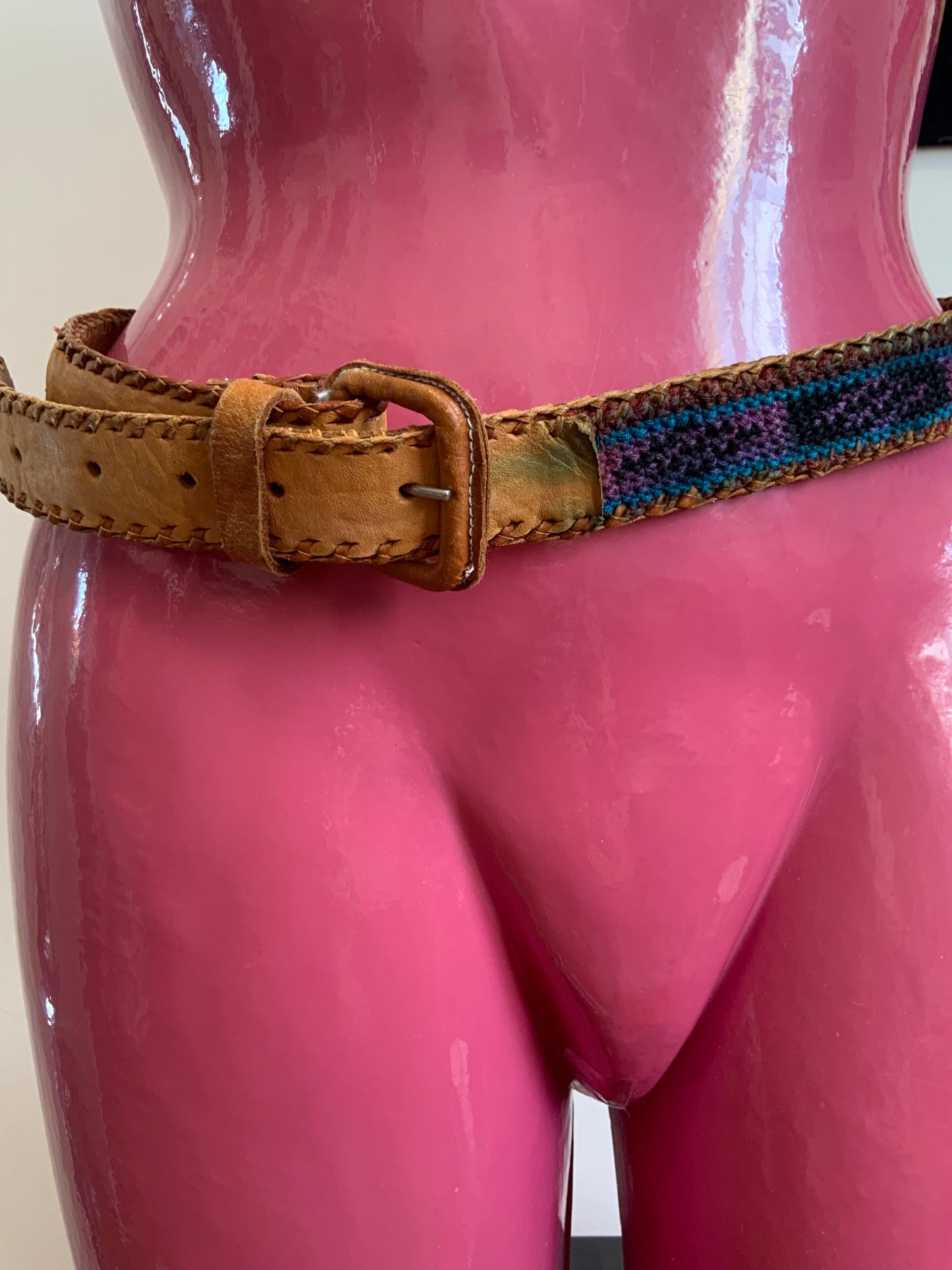 Ceinture Cuir et broderies sur cuir Guatemala Vintage Authentique