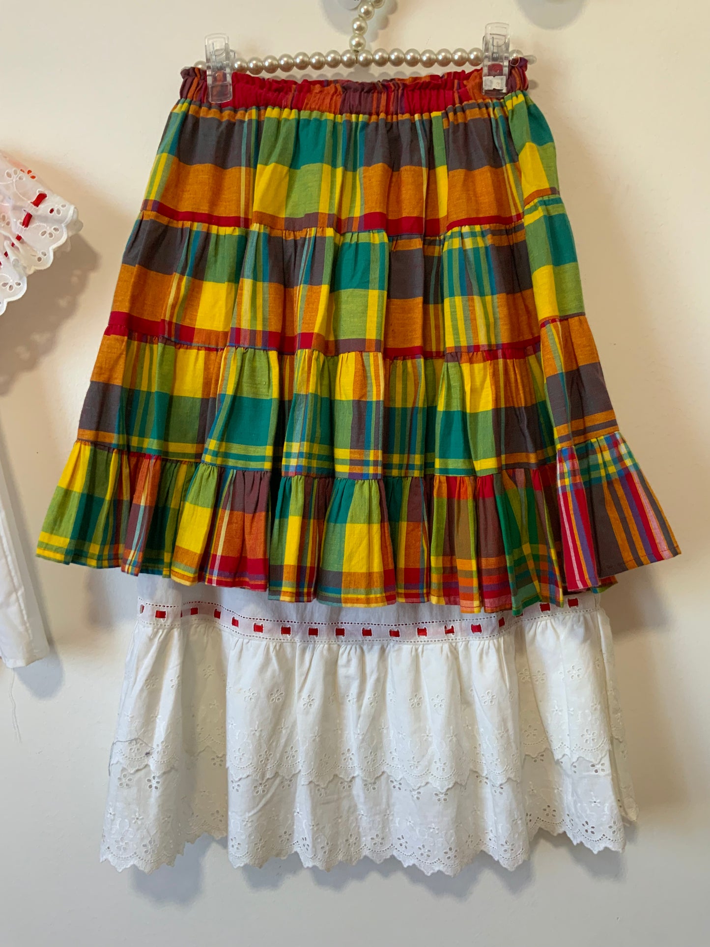 Ensemble traditionnel à carreaux Madras Dentelle et jupon - Neuf
