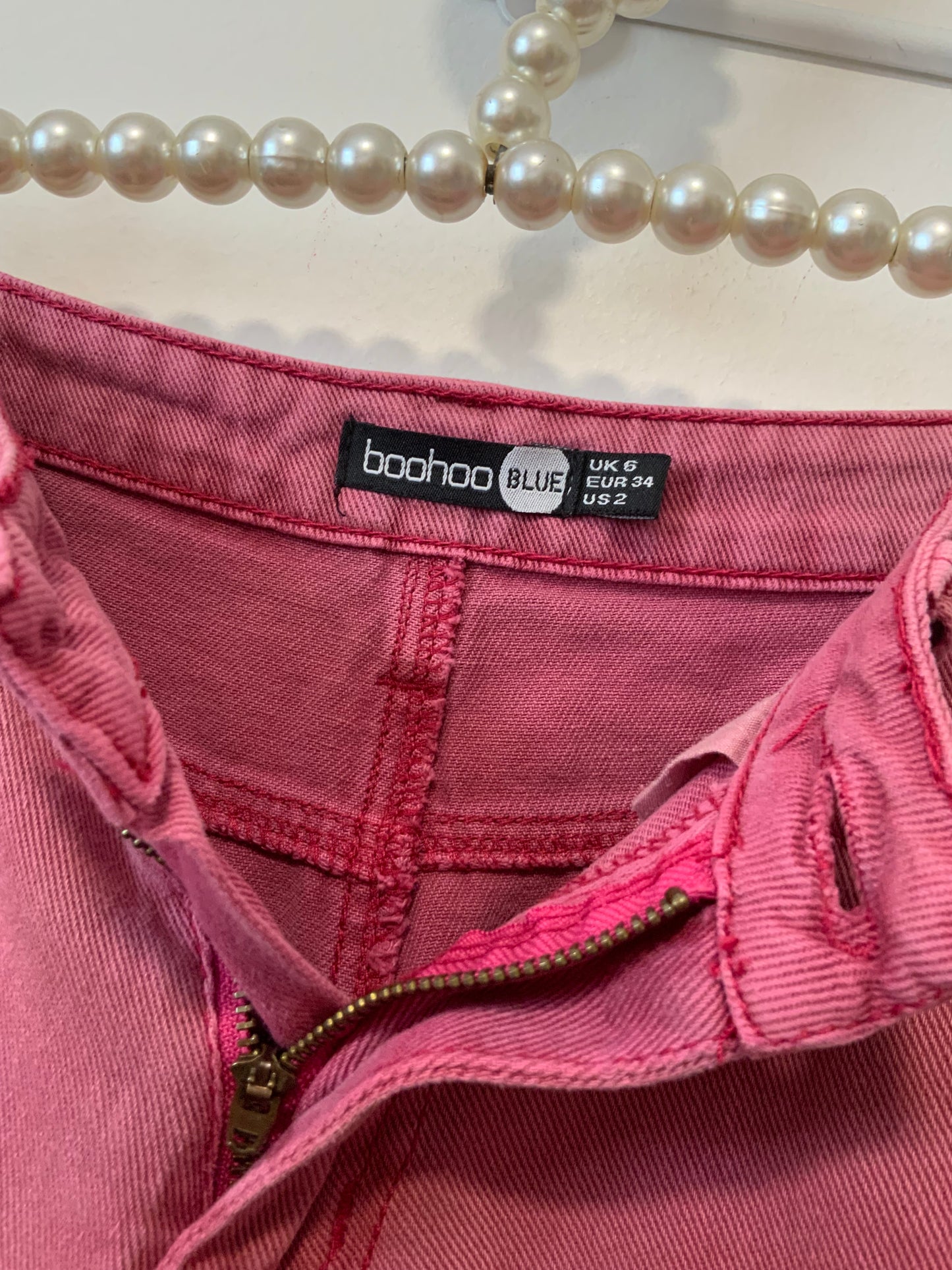 Jean denim rouge Boohoo Coupe Mom