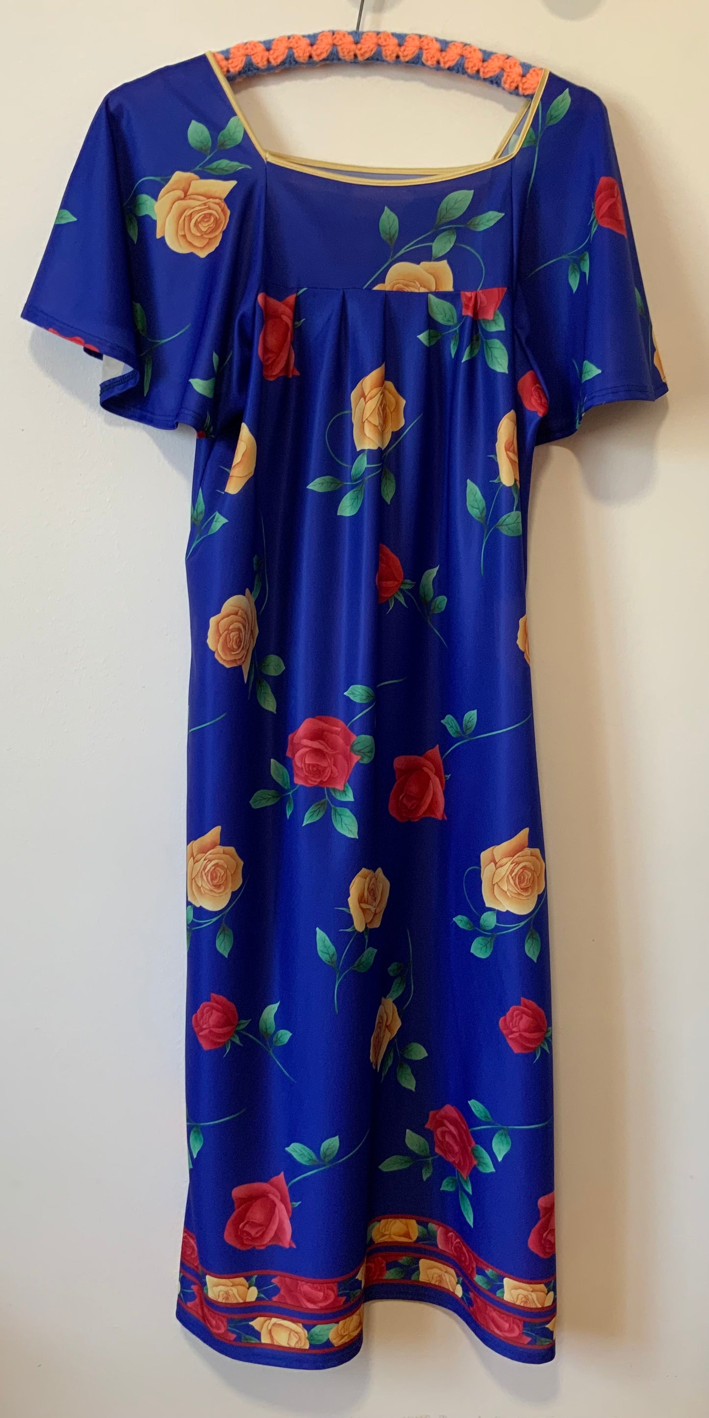 Robe à Fleurs manches papillons Vintage France Original