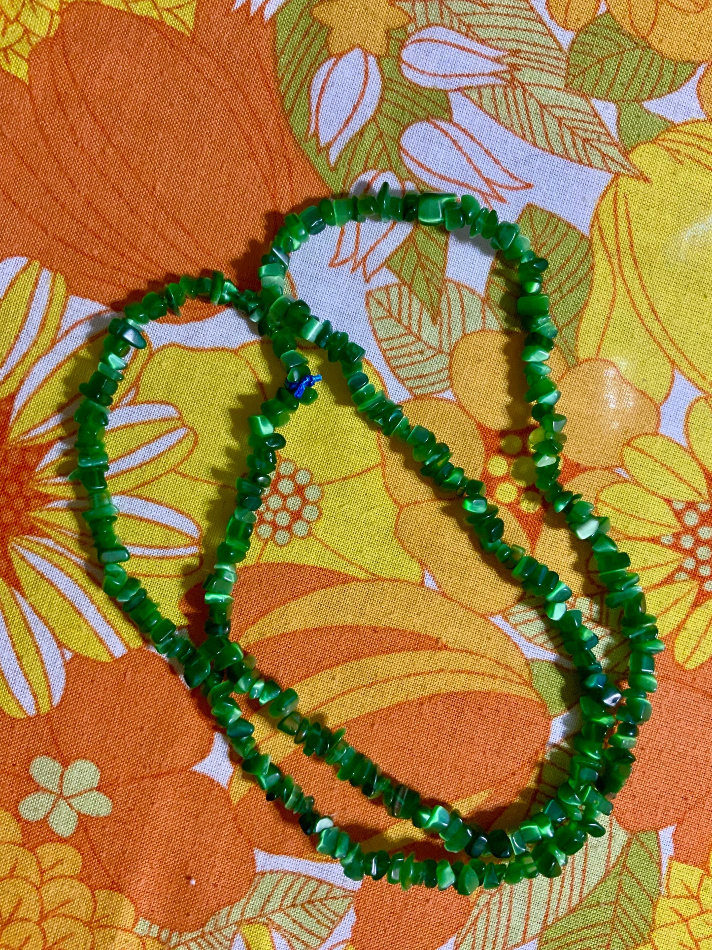 Collier Sautoir en pierres vertes Vintage 1980
