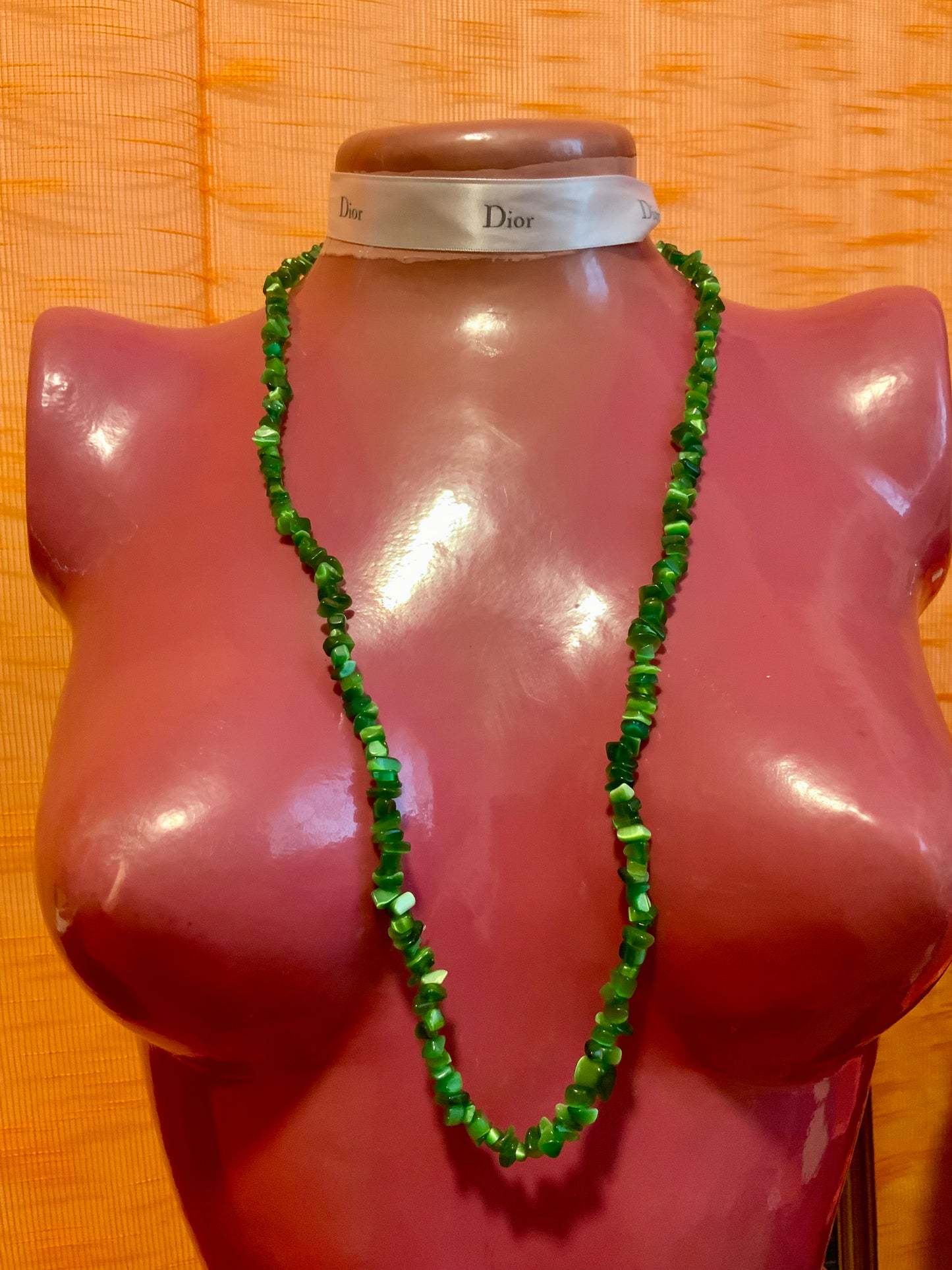 Collier Sautoir en pierres vertes Vintage 1980