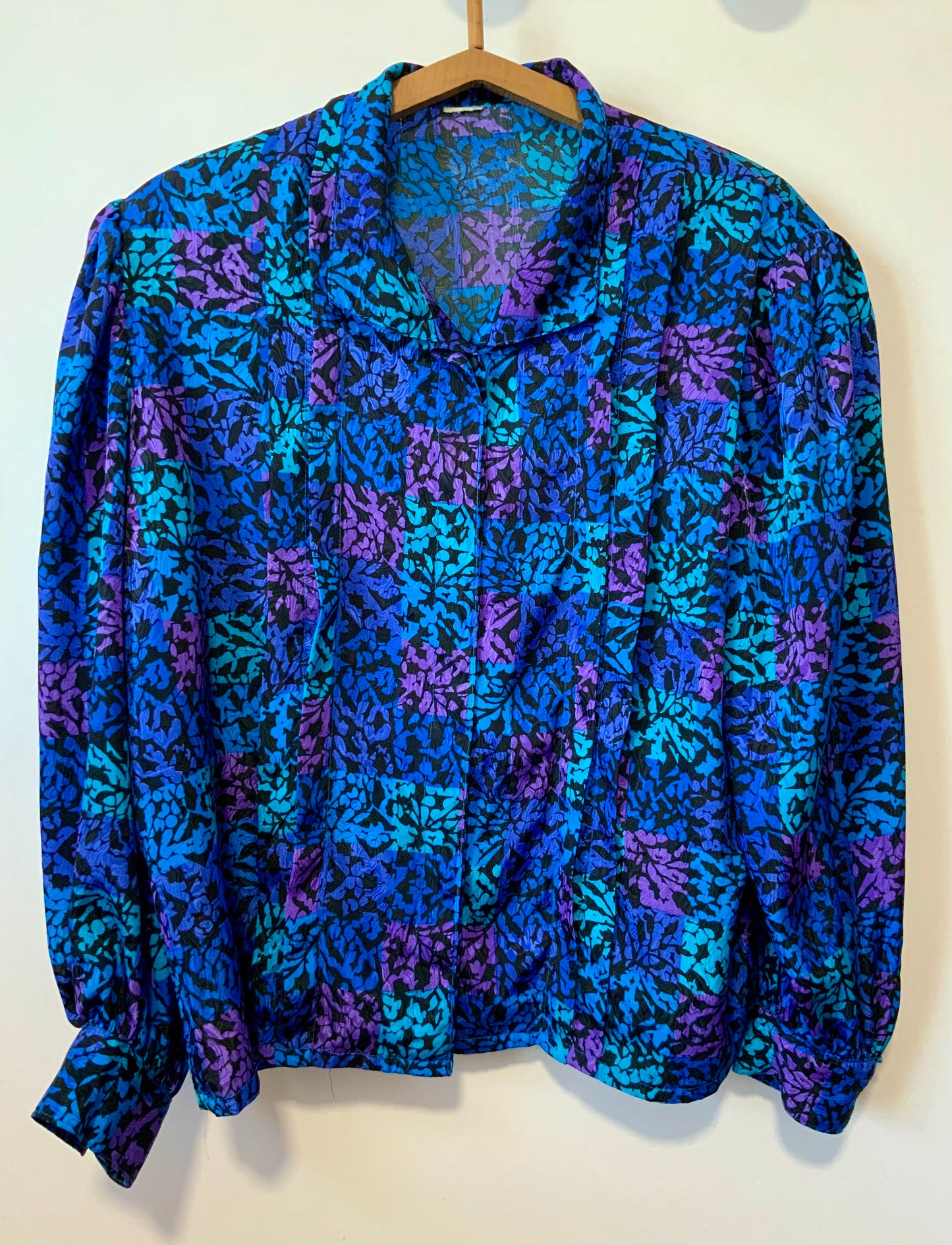 Chemisier Motifs violets bleus Épaulettes Vintage France 1980/90
