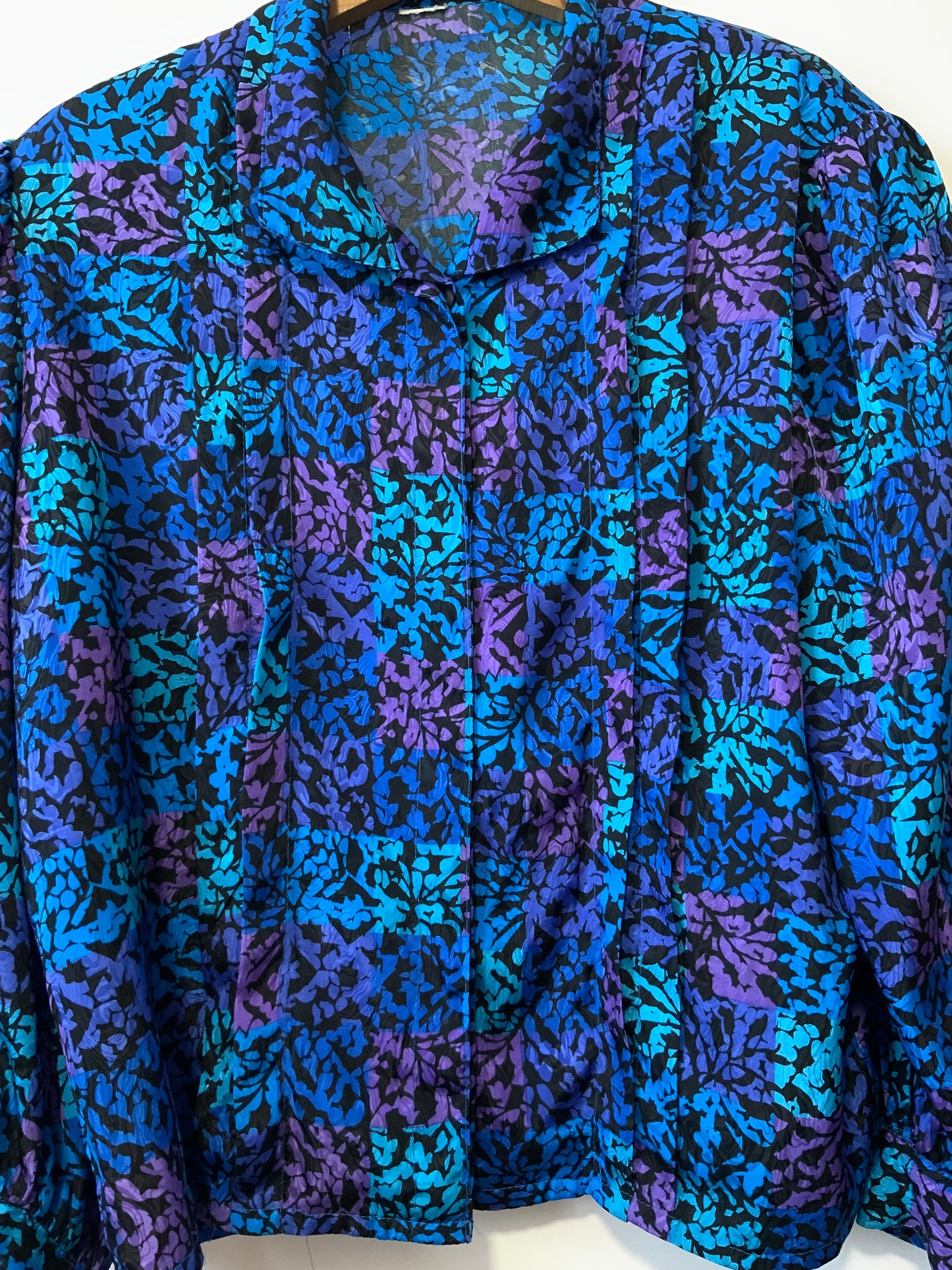 Chemisier Motifs violets bleus Épaulettes Vintage France 1980/90