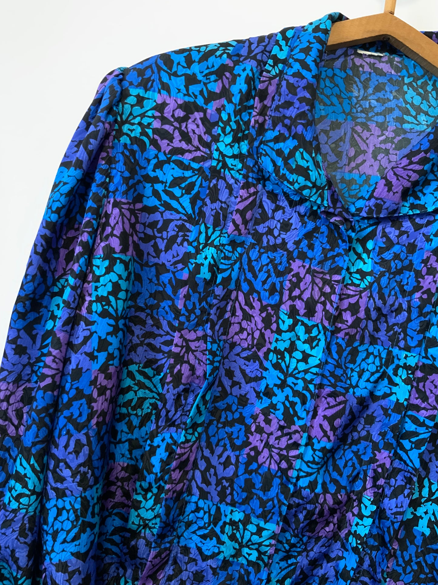 Chemisier Motifs violets bleus Épaulettes Vintage France 1980/90