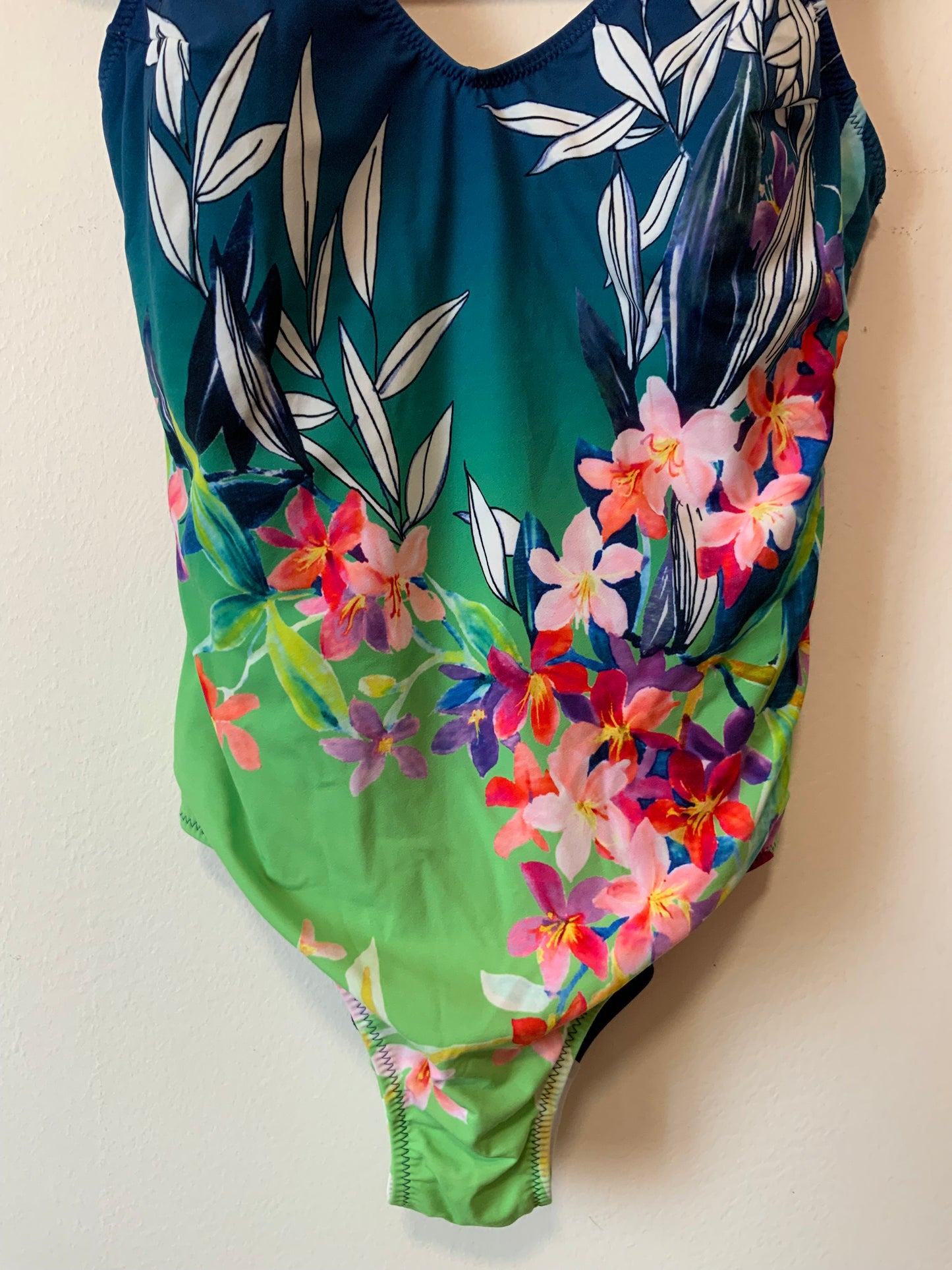Maillot de bain à fleurs Vintage Forme poitrine 1980