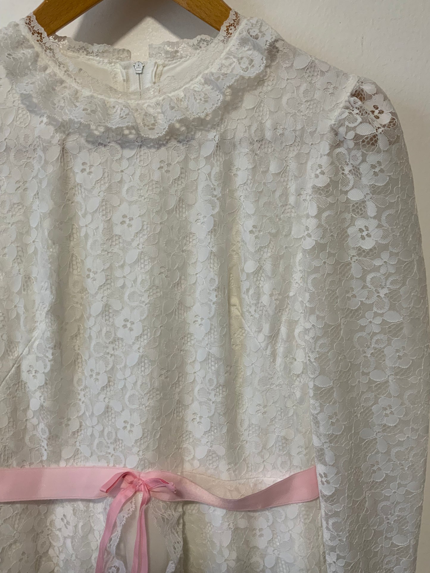Sublime Robe de Cérémonie Dentelle Haut de gamme maison Bracq France Vintage 1970