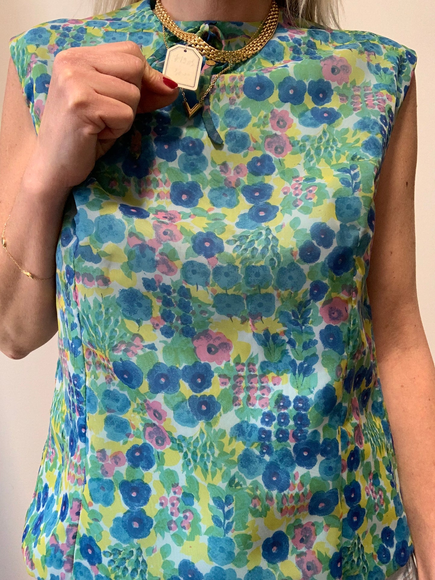 Superbe blouse mousseline boutonnée à fleurs faite main Création 1960/70