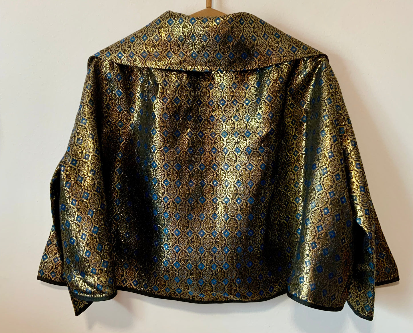 Veste effet Cape en Lurex création vintage fait main