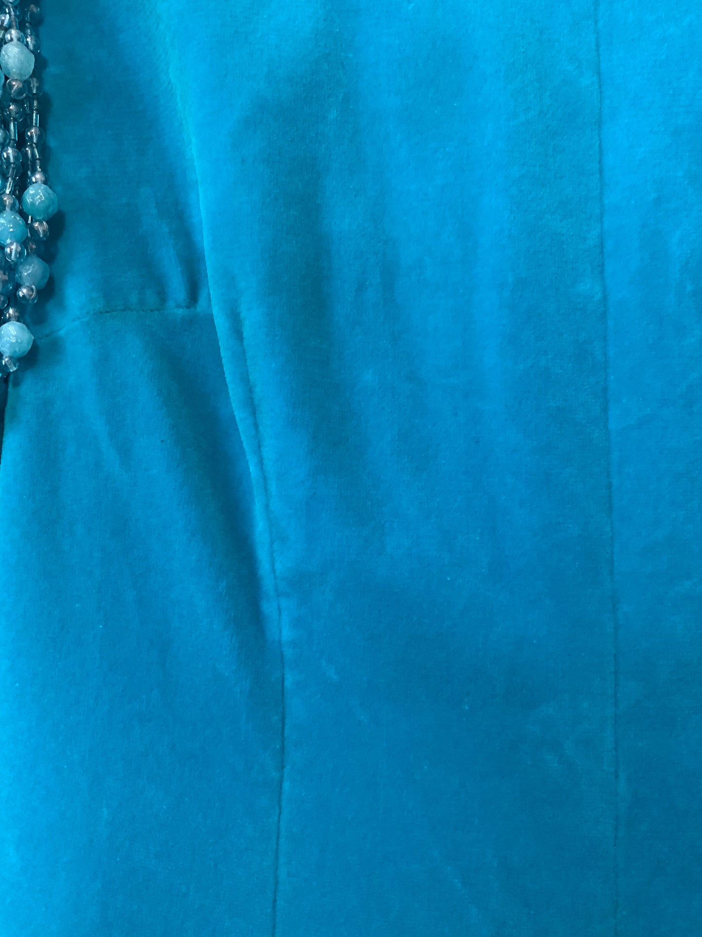 Élégante robe 1970 confection main Turquoise Velours et perles de verre- Unique