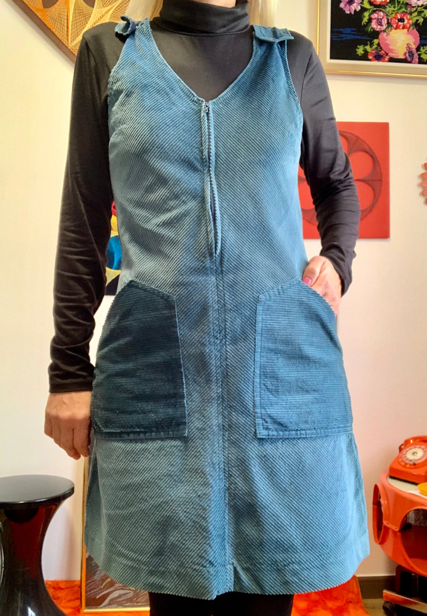 Robe bleue velours côtelé Vintage 1970/80 Deadstock