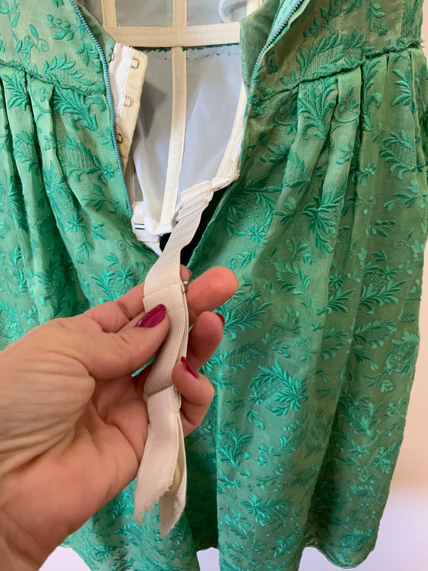 Robe Haute Couture Allemagne Schiesser Pièce de musée environ 1960 Fleurs