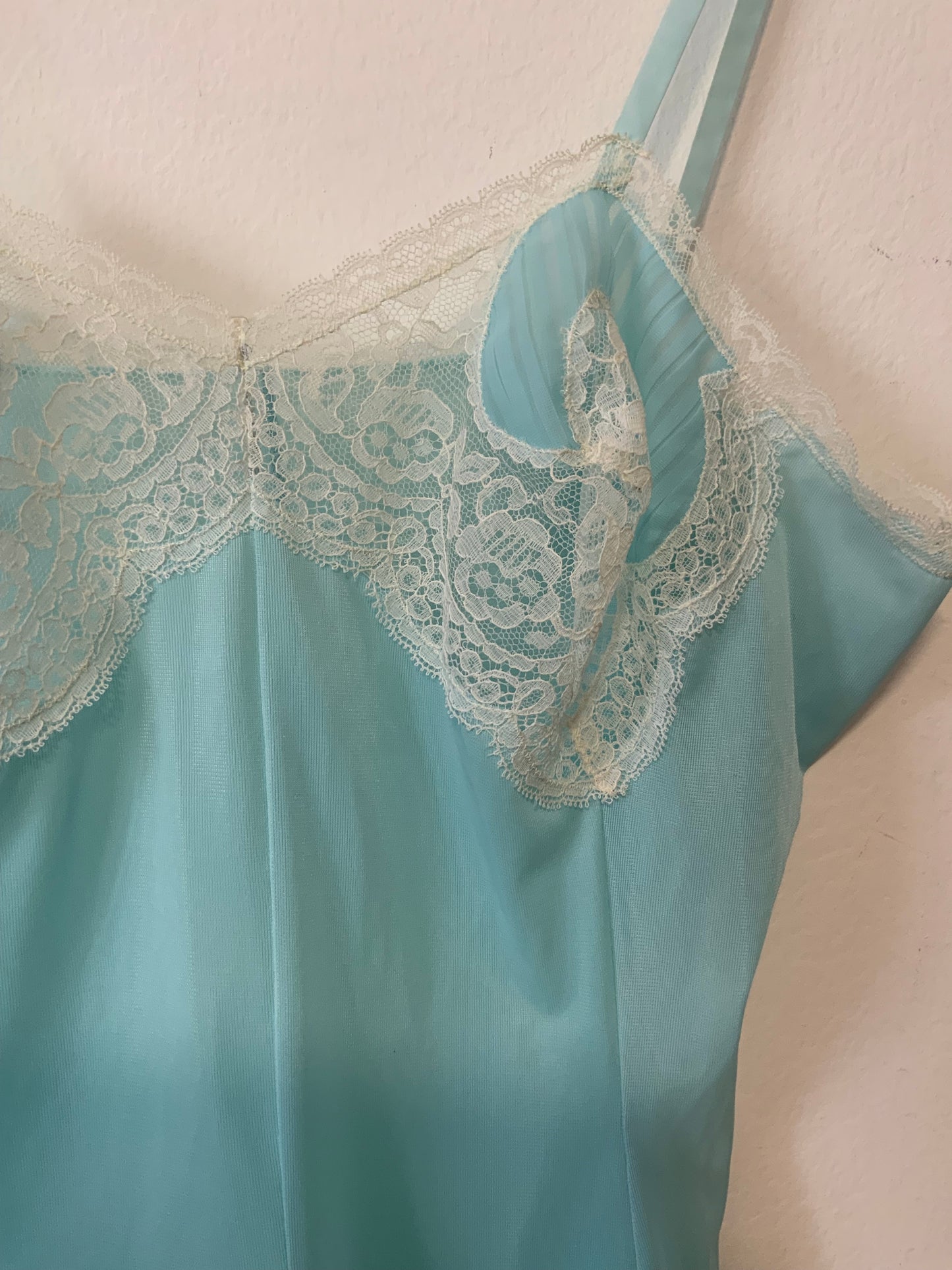 Robe Voile bleu et dentelle Vintage 1970 France