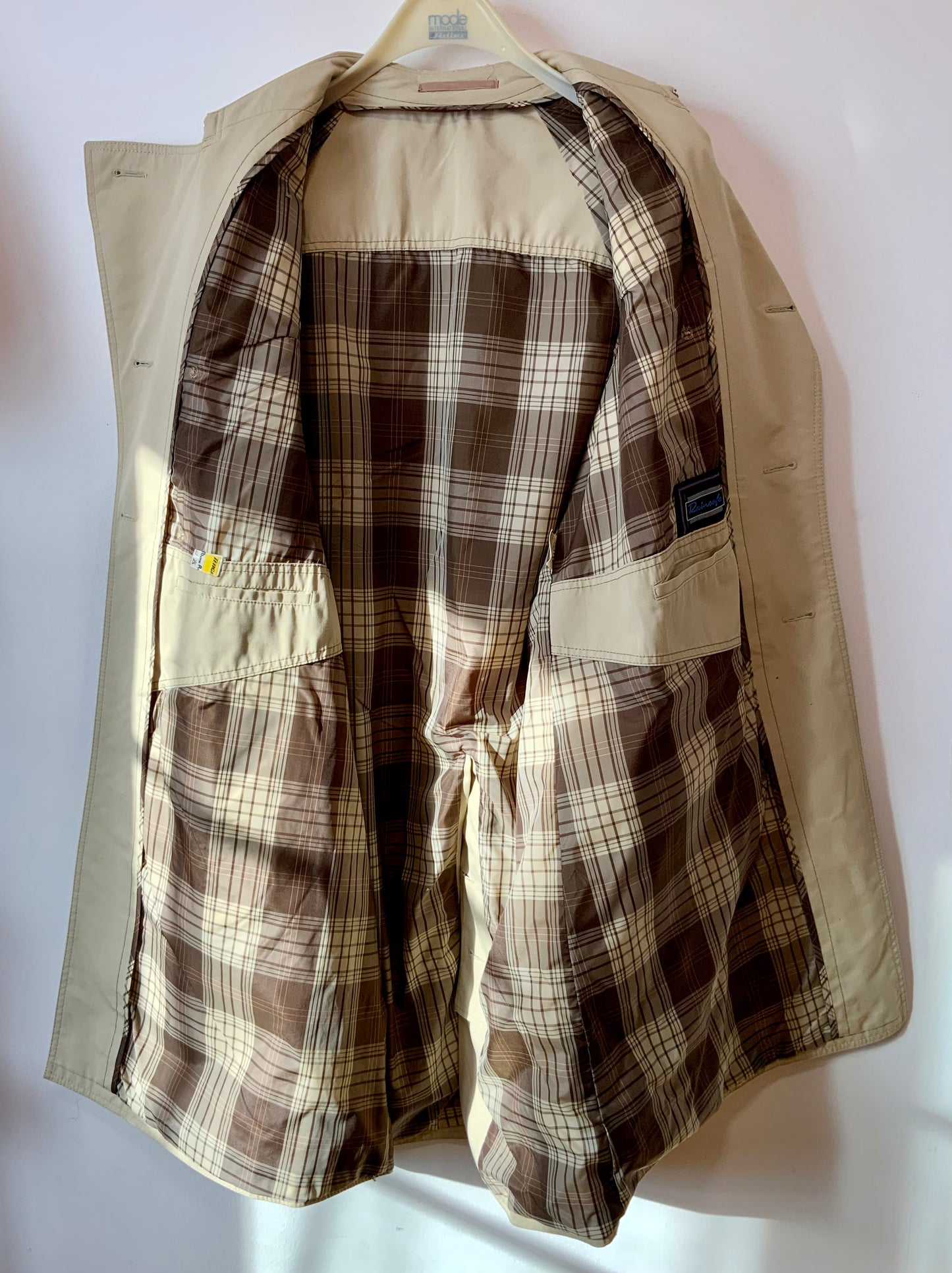 Très beau Trench Made in Belgium Tissu Tergal Rainsafe Imperméable