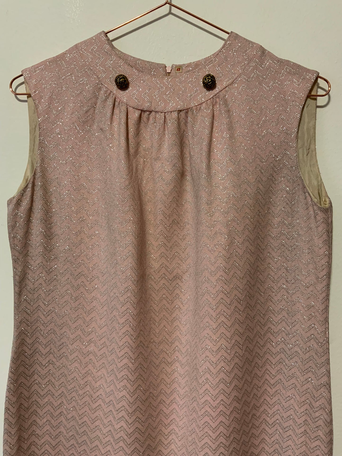 Robe droite rose pâle à paillette Made in France Vintage 1980 Création Laura couture