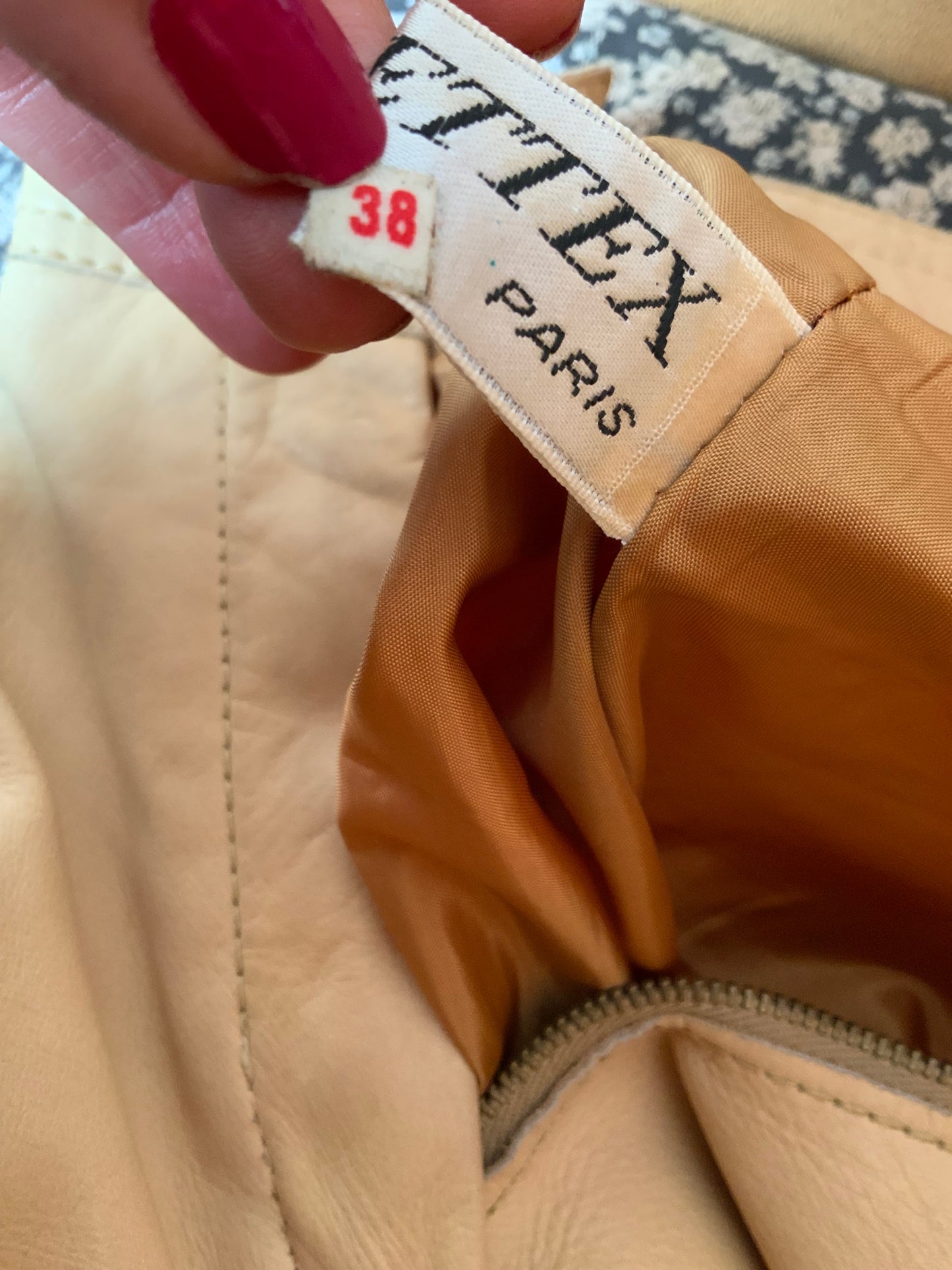 Sublime Pantalon pattes d’éléphant Flare 1970 Cuir beige Furs Ettex Paris