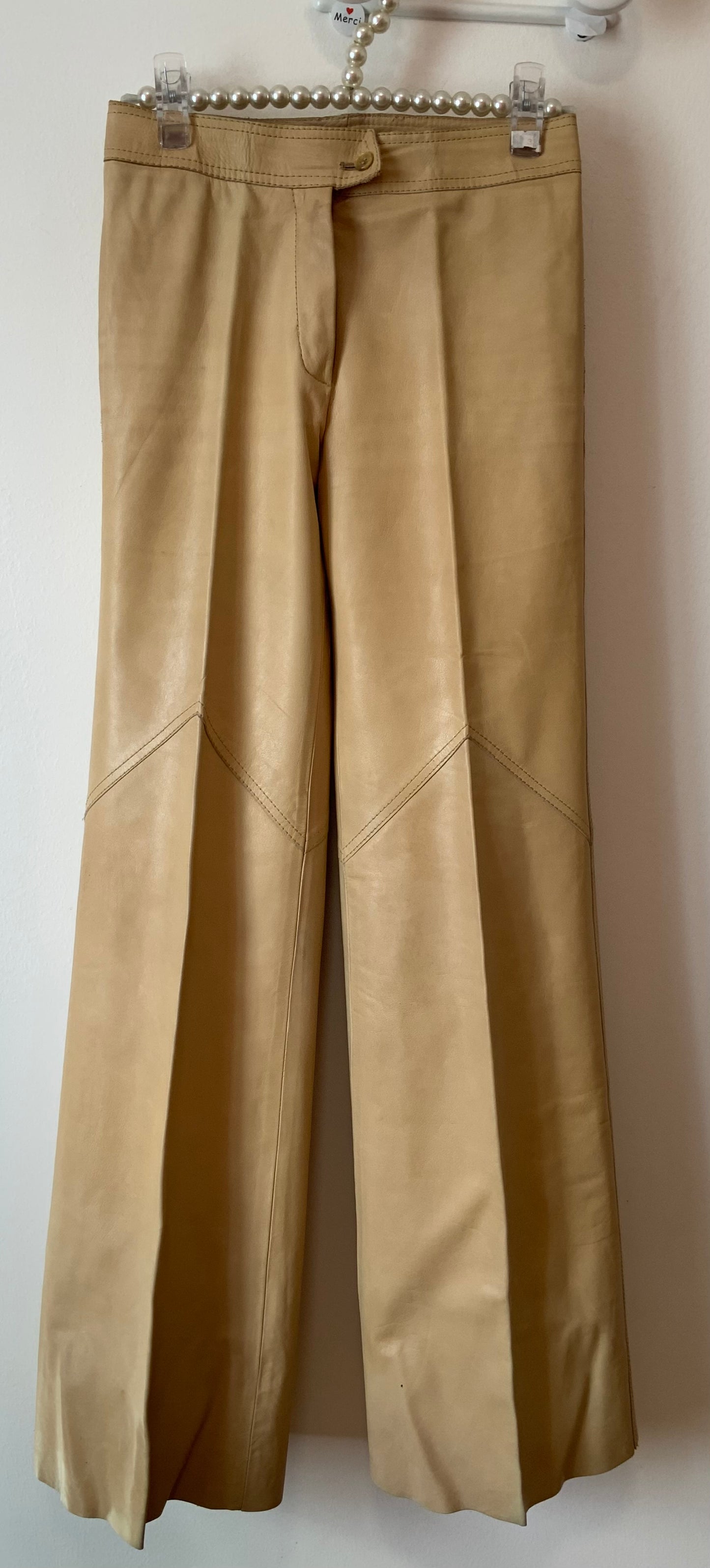 Sublime Pantalon pattes d’éléphant Flare 1970 Cuir beige Furs Ettex Paris