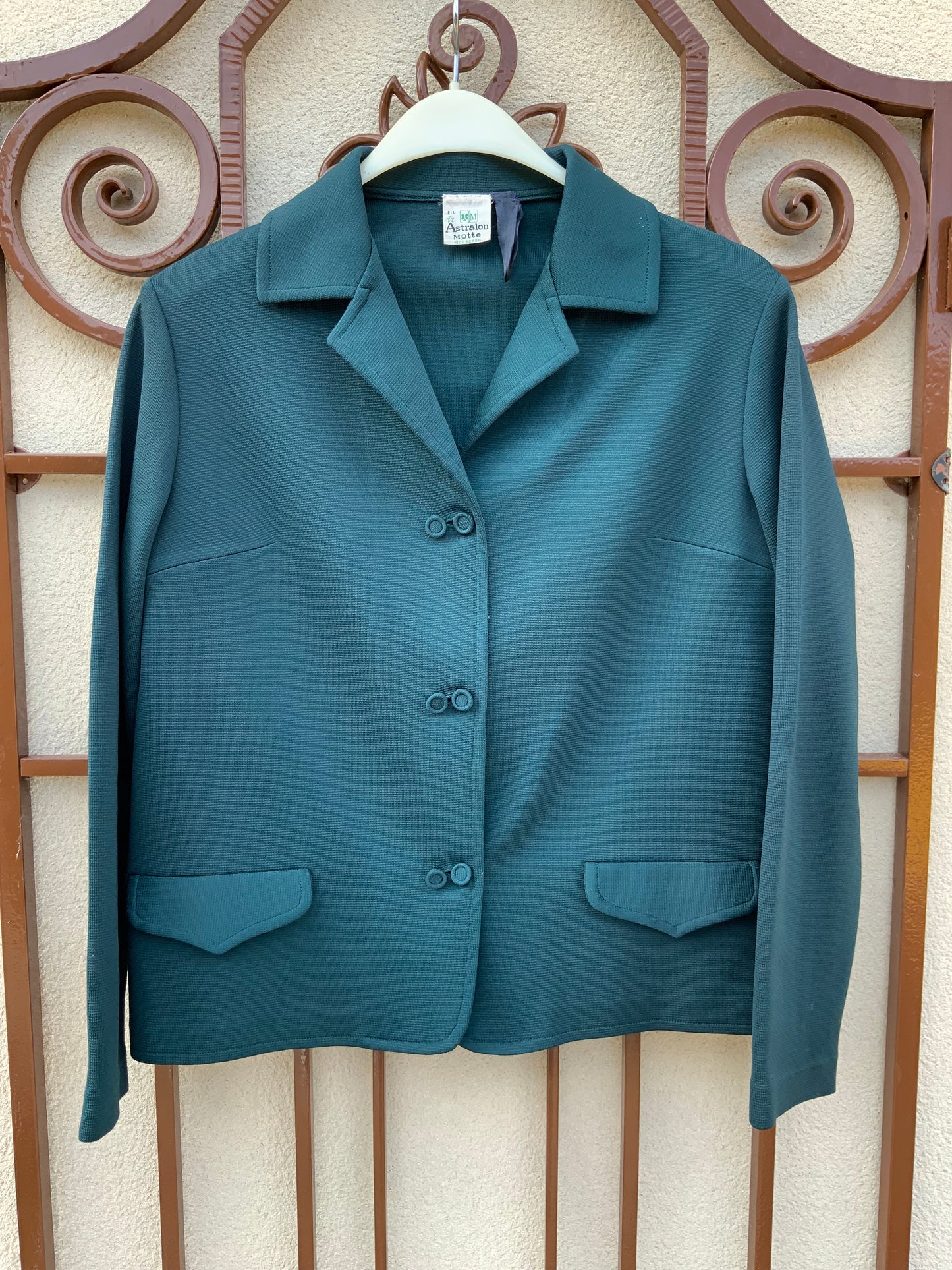 Veste courte Forme Cardigan en Astralon Vintage 1970 Chic