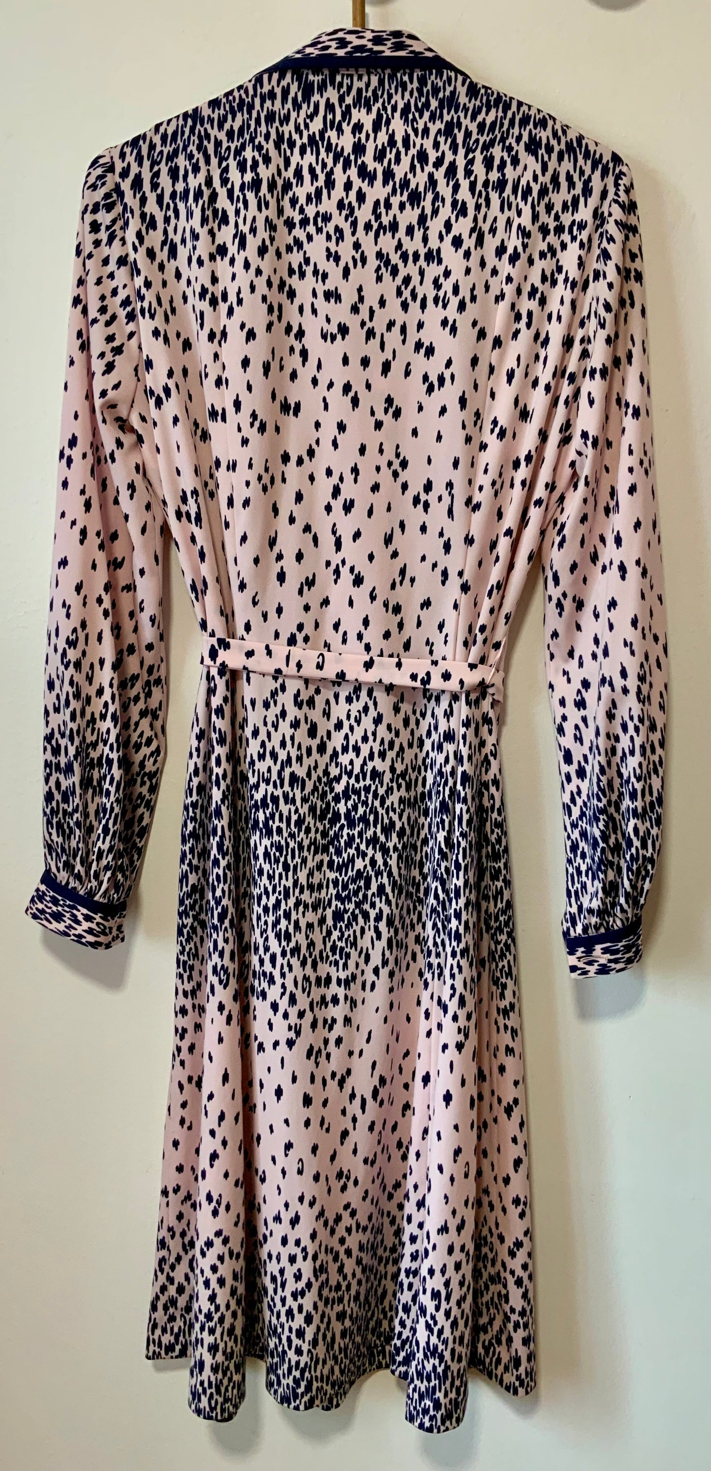 Élégante Robe rose avec sa ceinture Vintage Paris France