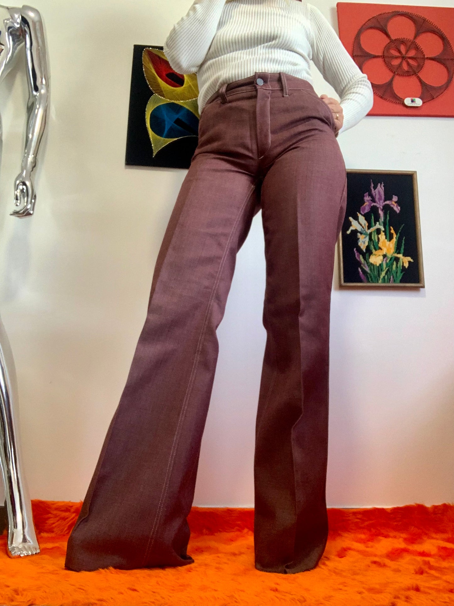 Pantalon pattes d’éléphant Flare France Deadstock Denim Rouge 1975 Vintage
