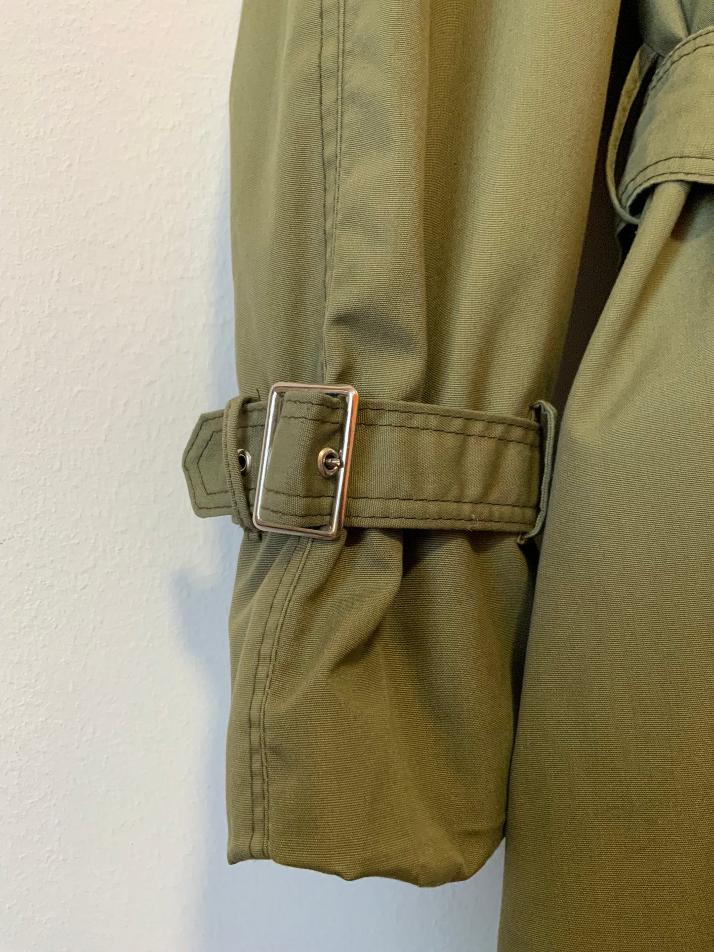 Très beau trench Kaki et Ecossais Vintage Élégance 1980