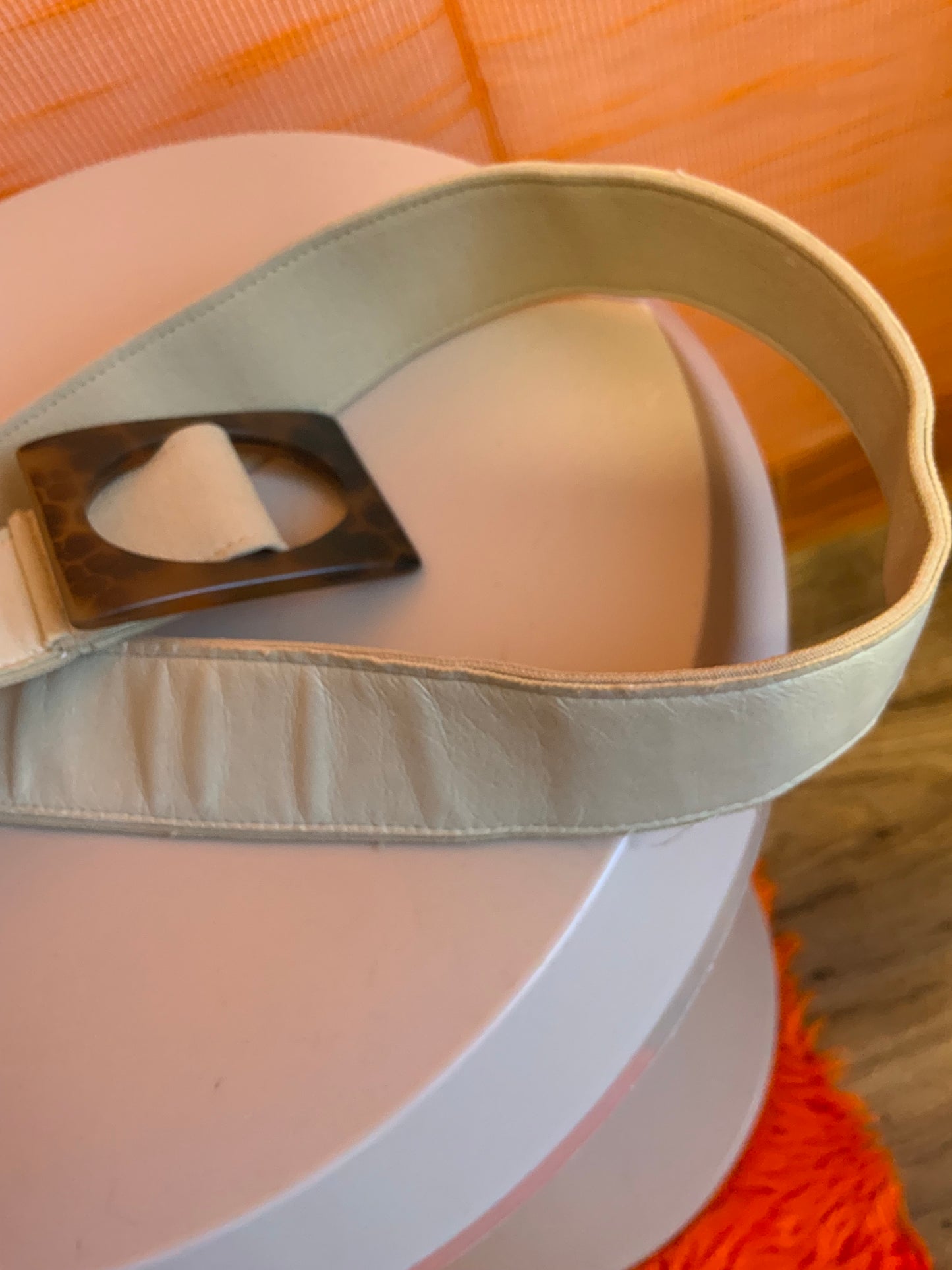 Superbe ceinture cuir et boucle Bakélite Vintage ajustable