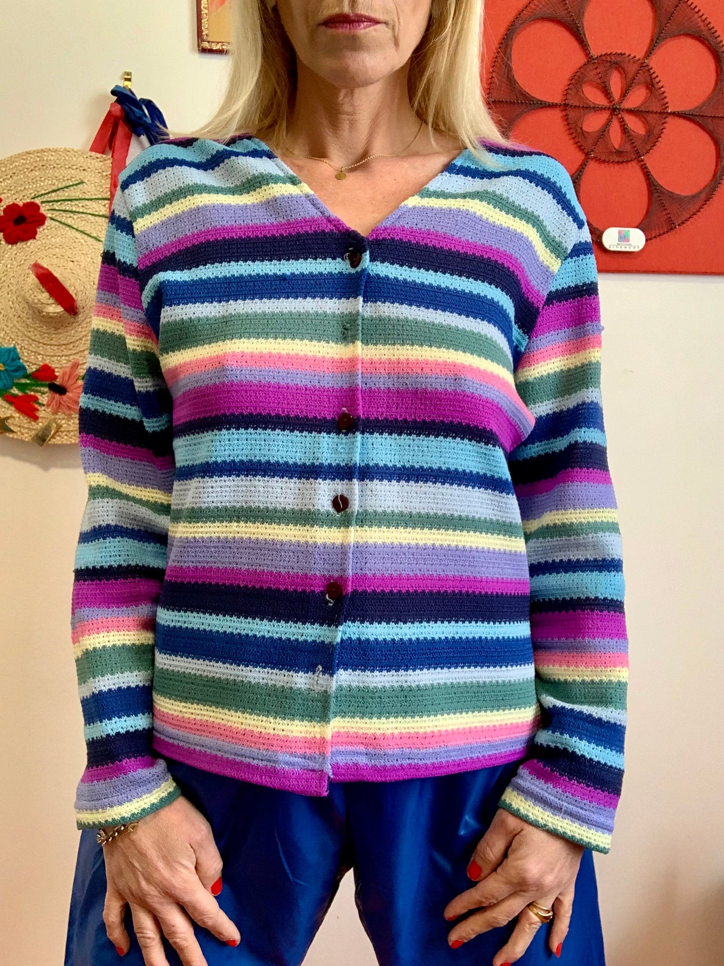 Gilet A rayures Multicouleurs en petites mailles crochets Vintage 1970