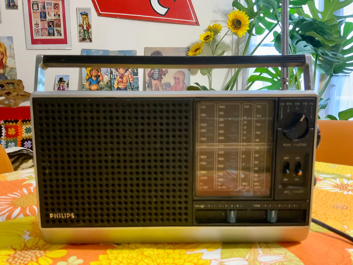 Poste Radio Vintage 1980 État de Fonctionnement
