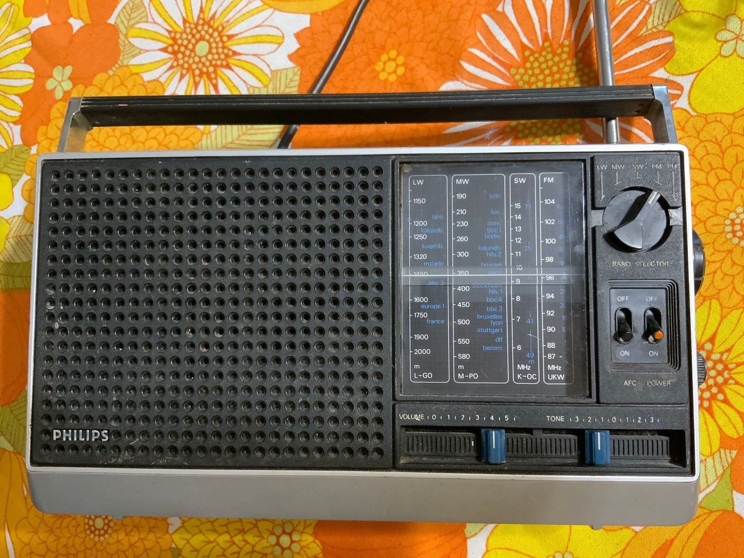 Poste Radio Vintage 1980 État de Fonctionnement