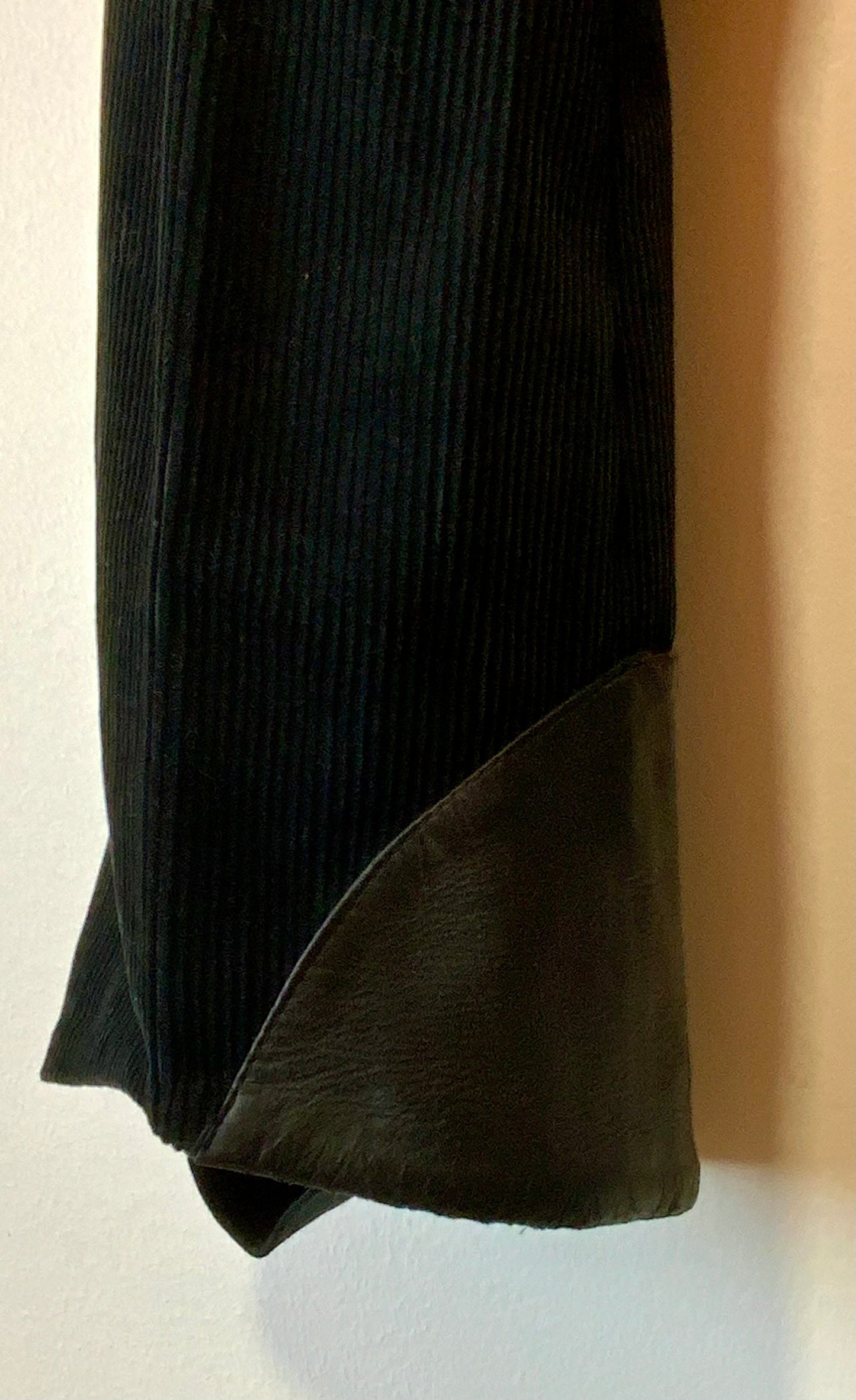 Sublime pantalon Fuseau Flare Velours côtelé et Cuir Vintage 1970 Noir