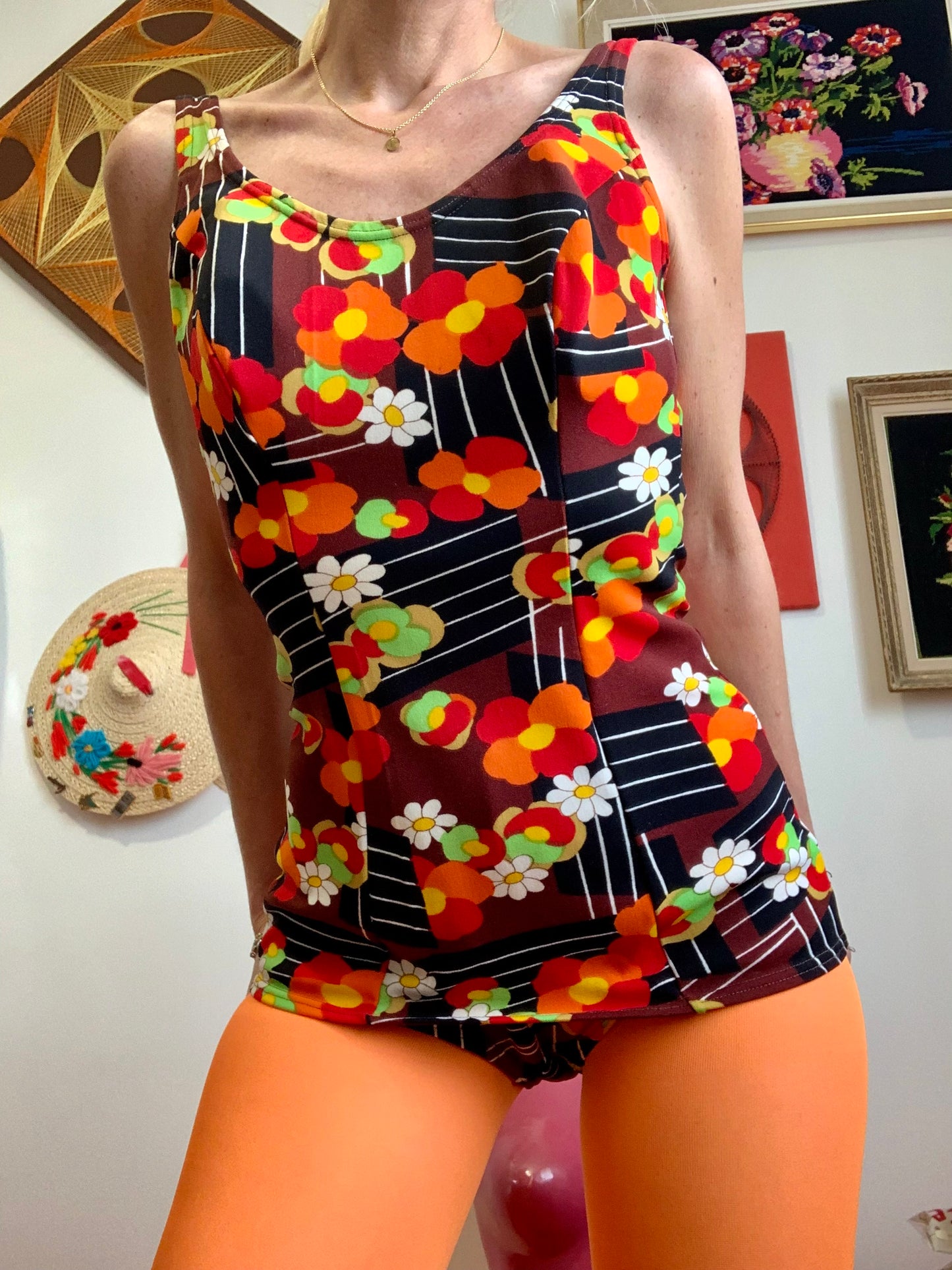 Sublime Maillot de Bain 1970 A fleurs Beauté Vintage