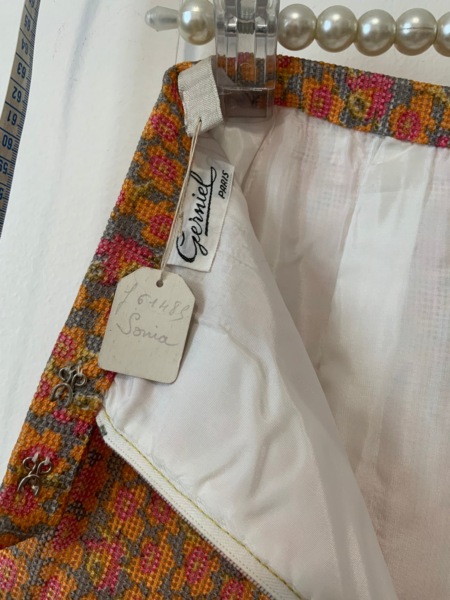 Jupe droite à fleurs Vintage Beauté Élégante 1970 France Création