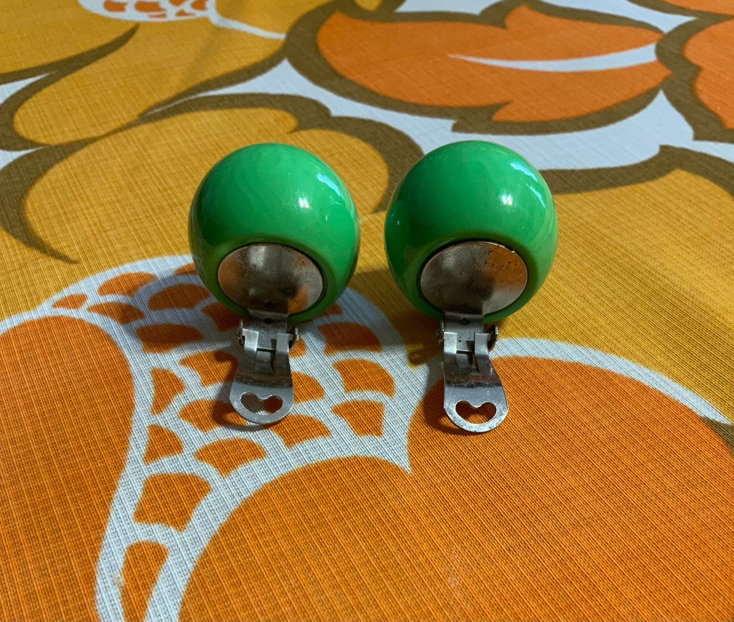 Boucles d’oreilles boules vertes Vintage 1980