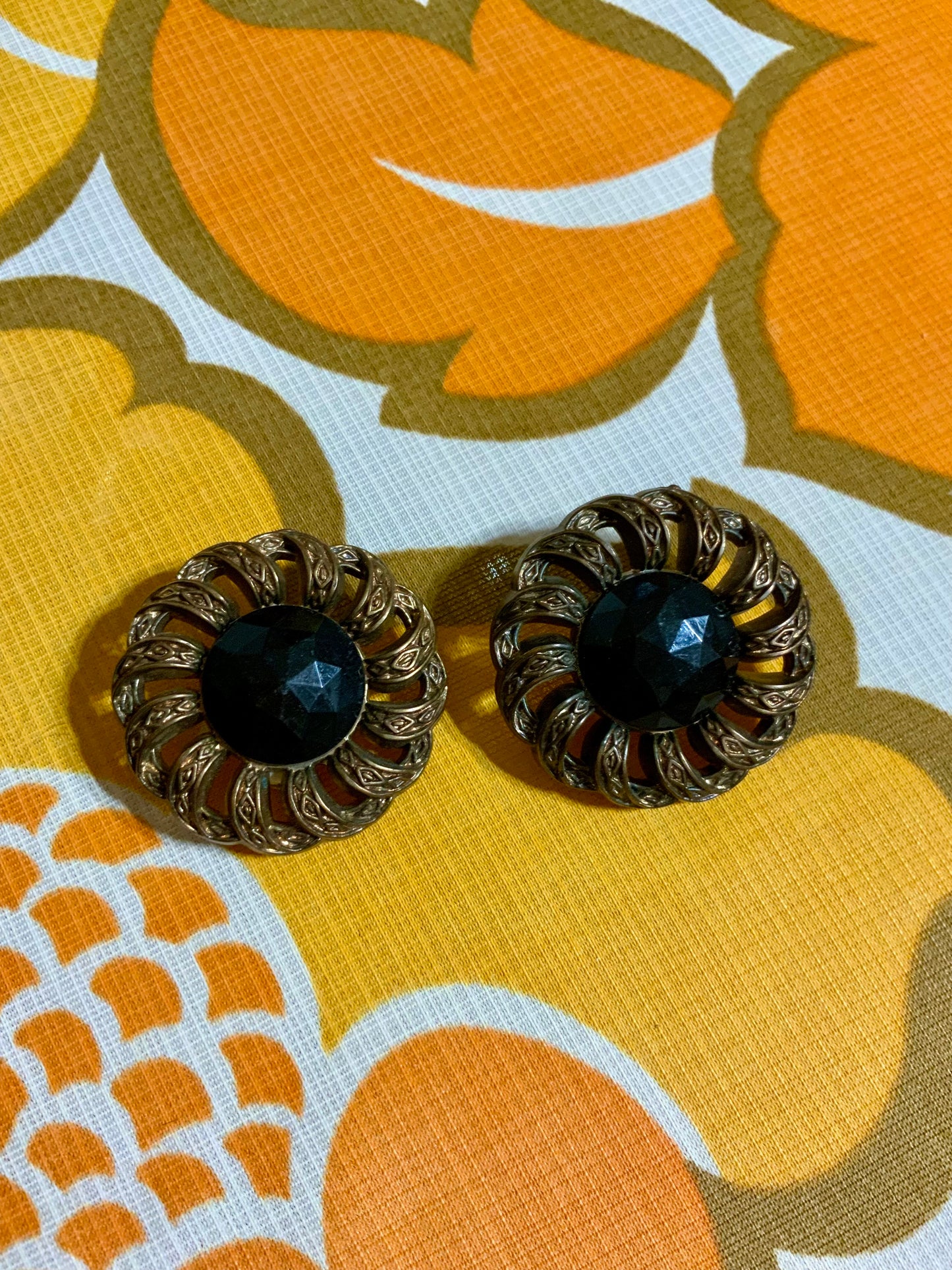 Boucles d’oreilles forme fleur et pierre Vintage 1980