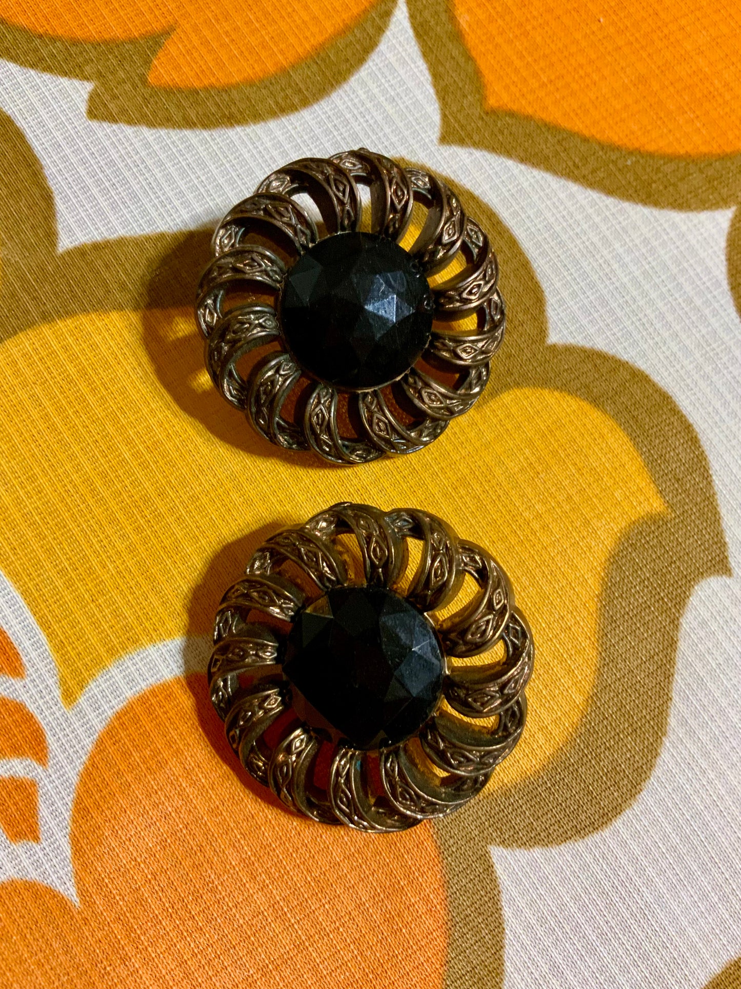 Boucles d’oreilles forme fleur et pierre Vintage 1980