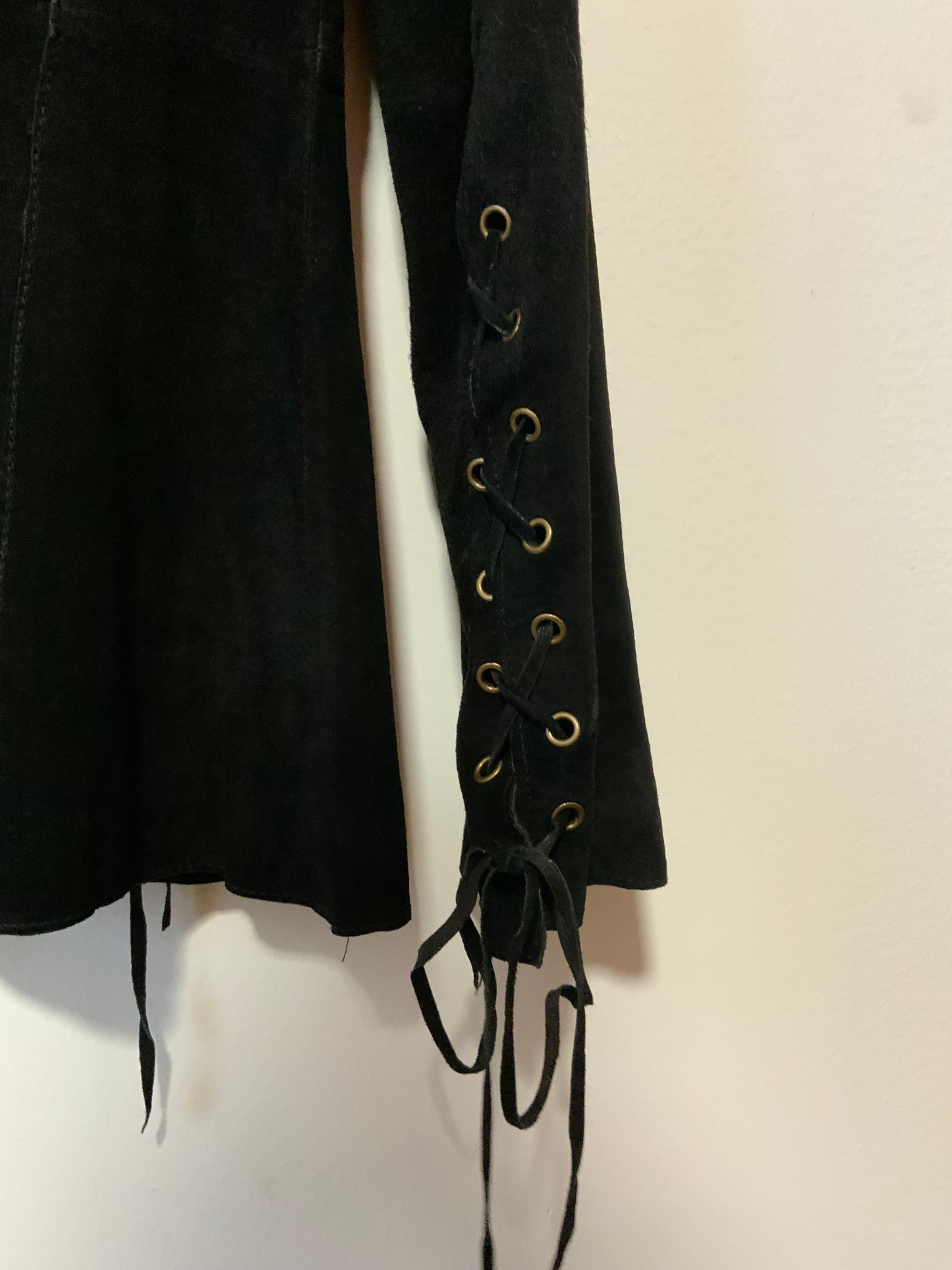 Veste Cuir daim noir à lacets Vintage 1990 Pépite