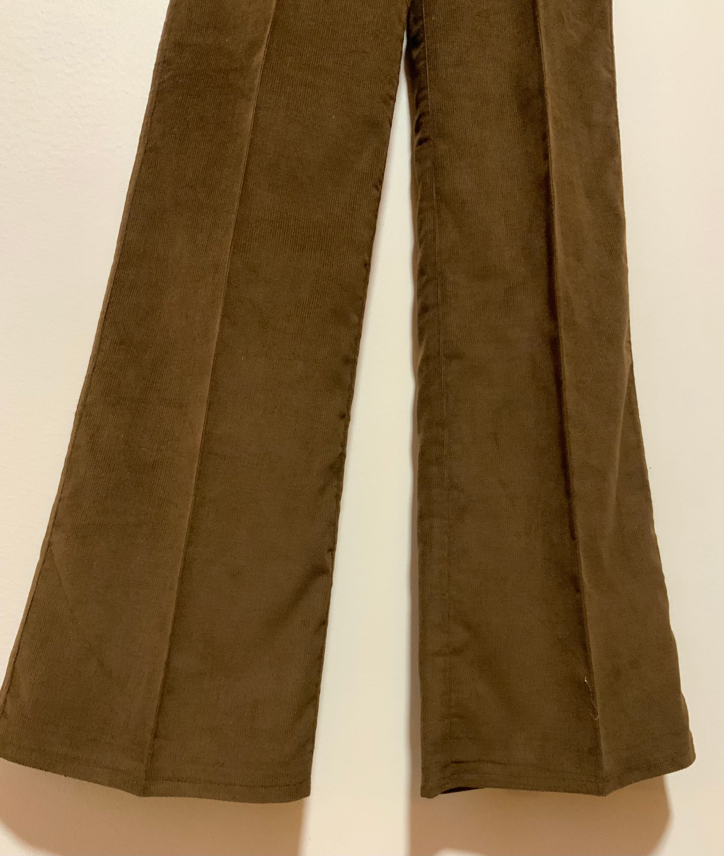 Très beau pantalon pattes d’éléphant 1970 Authentique velours côtelé