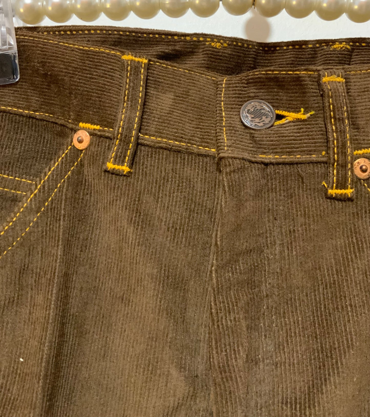 Très beau pantalon pattes d’éléphant 1970 Authentique velours côtelé