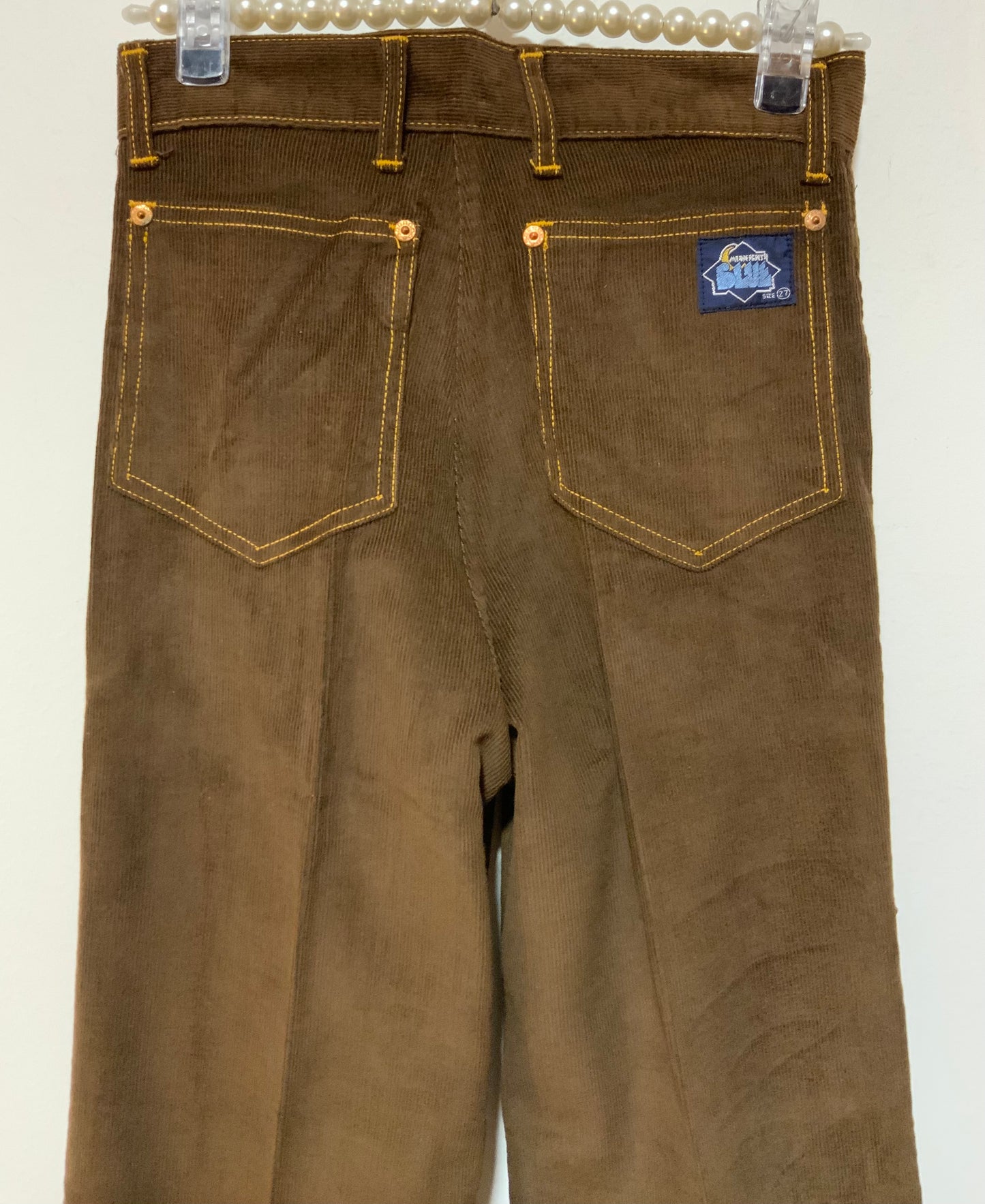 Très beau pantalon pattes d’éléphant 1970 Authentique velours côtelé