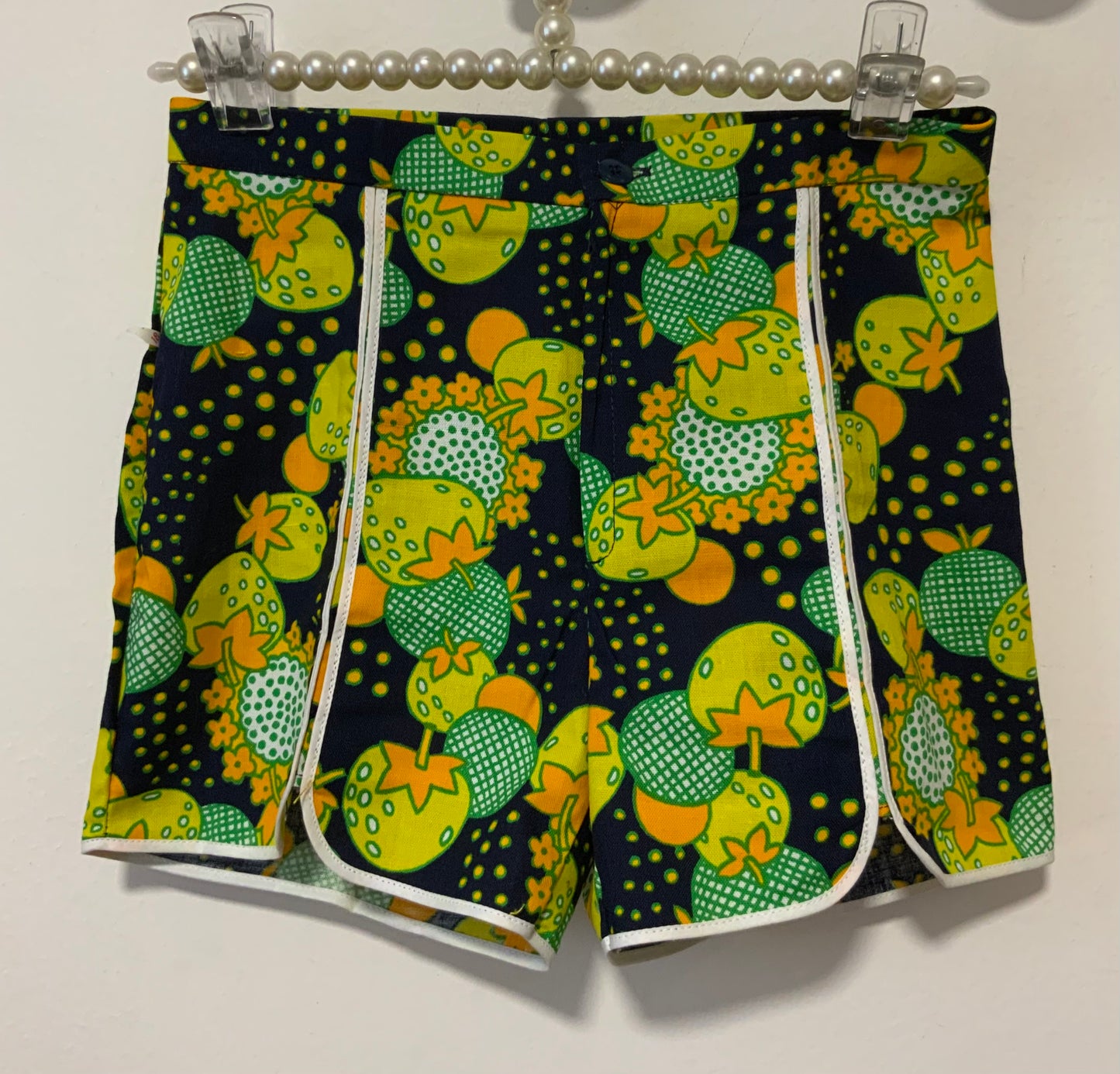 Sublime Short aux Motifs fraises Fleurs Vintage Authentique 1970