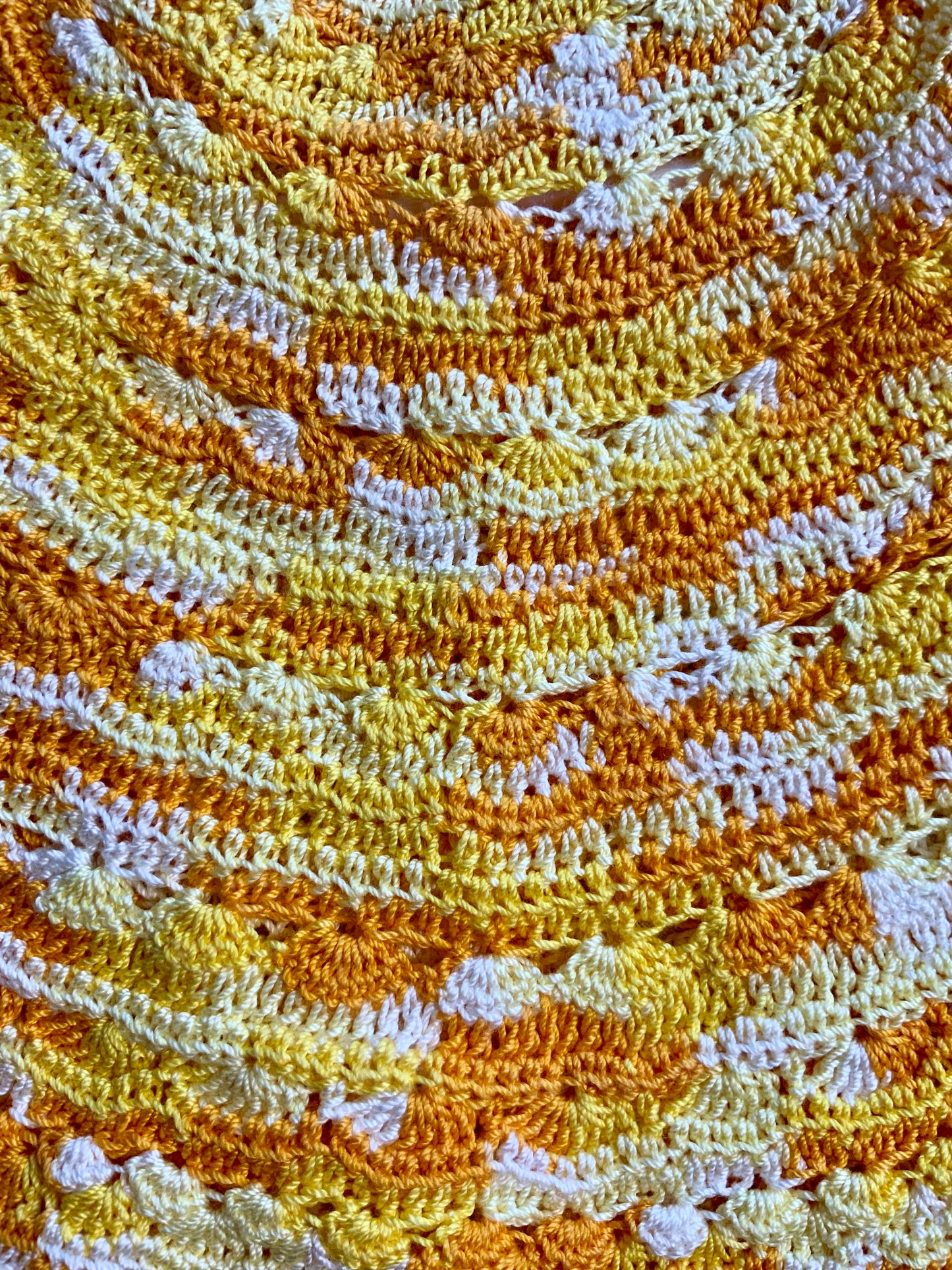 2 Vêtements poupées ou bébés au crochets faits main Vintage Orange