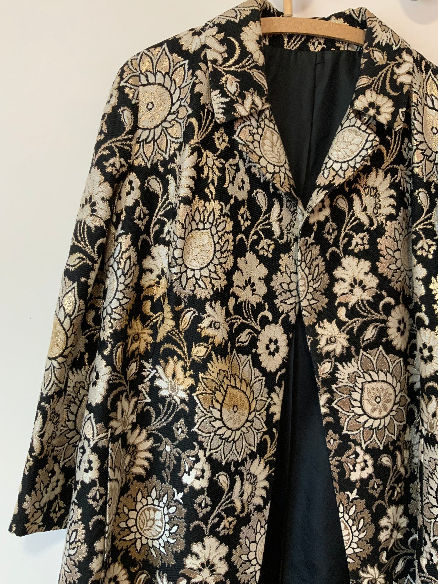 Ensemble Création Chic Fleurs dorées 1970 Fait main Unique Élégance Assurée